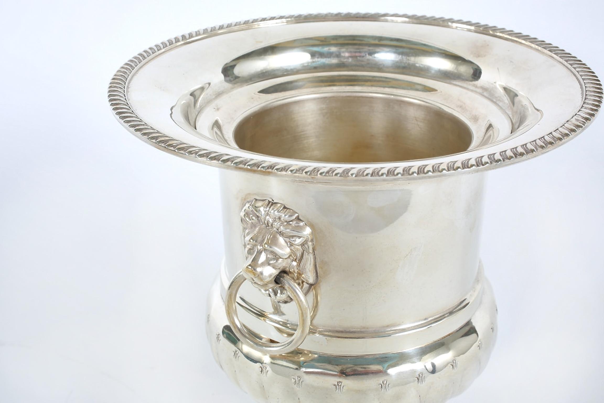 20th Century English Sheffield Plated Barware Wine Cooler For Sale