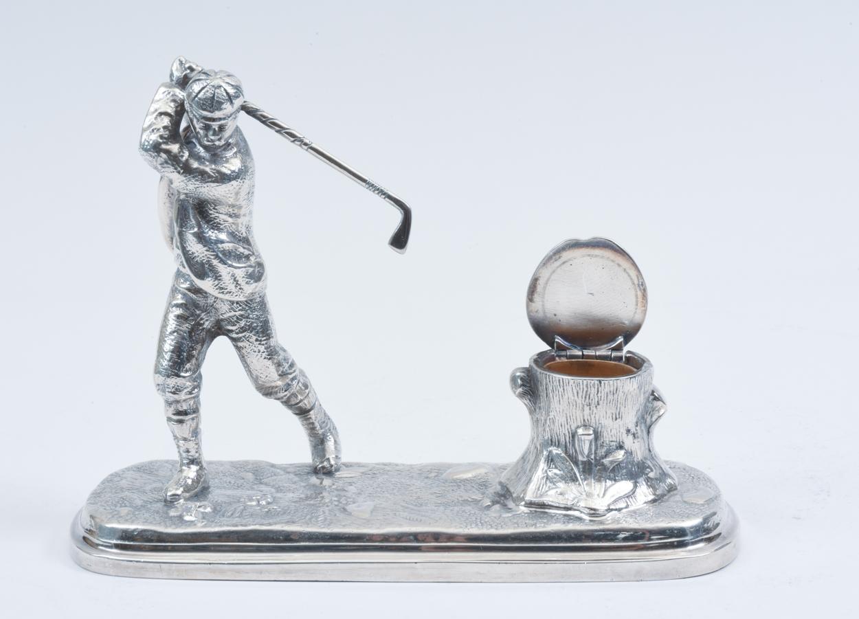 English Sheffield silver plated inkwells desk accessory with golfer design details. The inkwell is in excellent vintage condition, maker's mark undersigned. It stand about 8 inches length x 3 inches wide x 5.5 inches high.