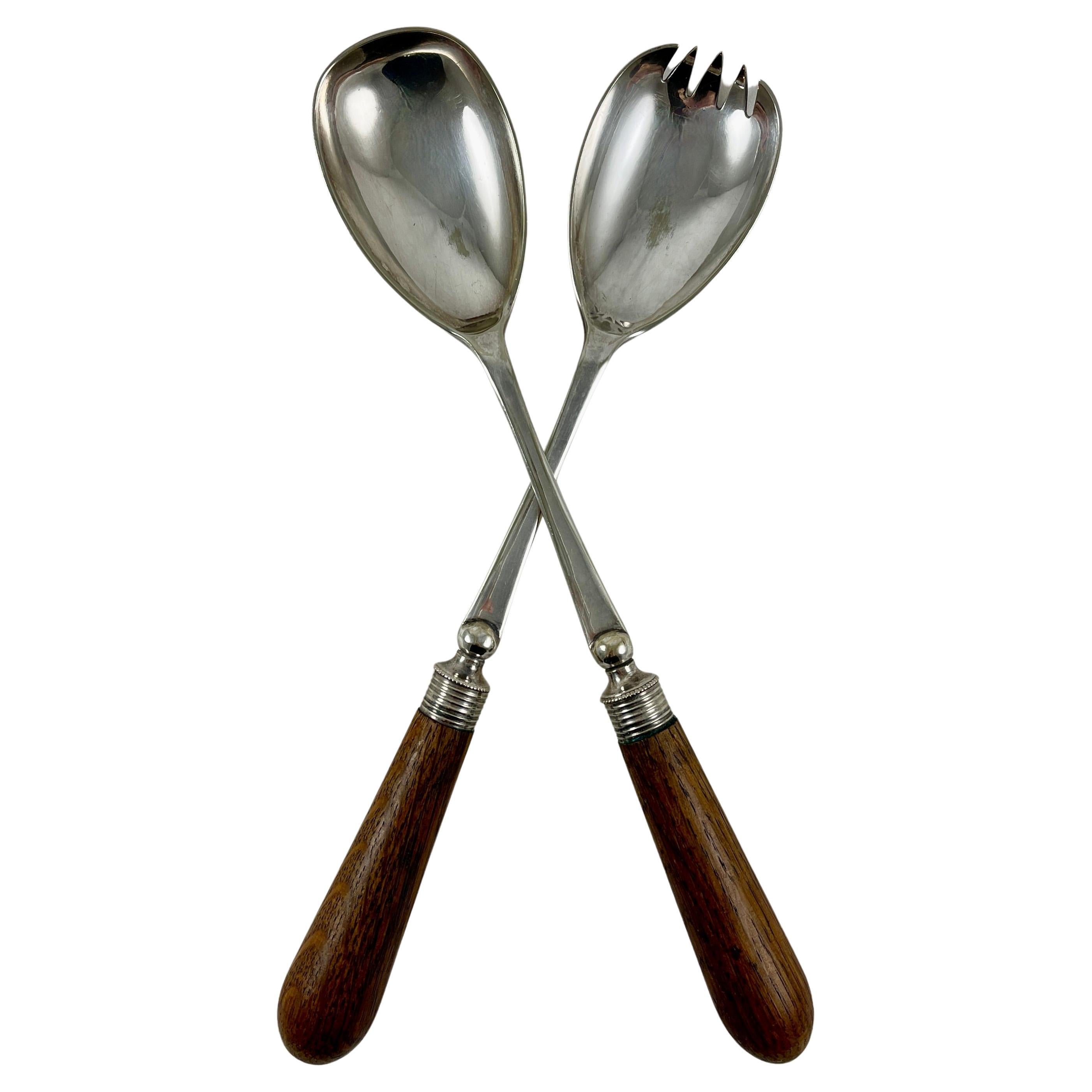 English Sheffield Silver & Oak Handled Salad Fork & Spoon Serving Pair, c. 1886 For Sale