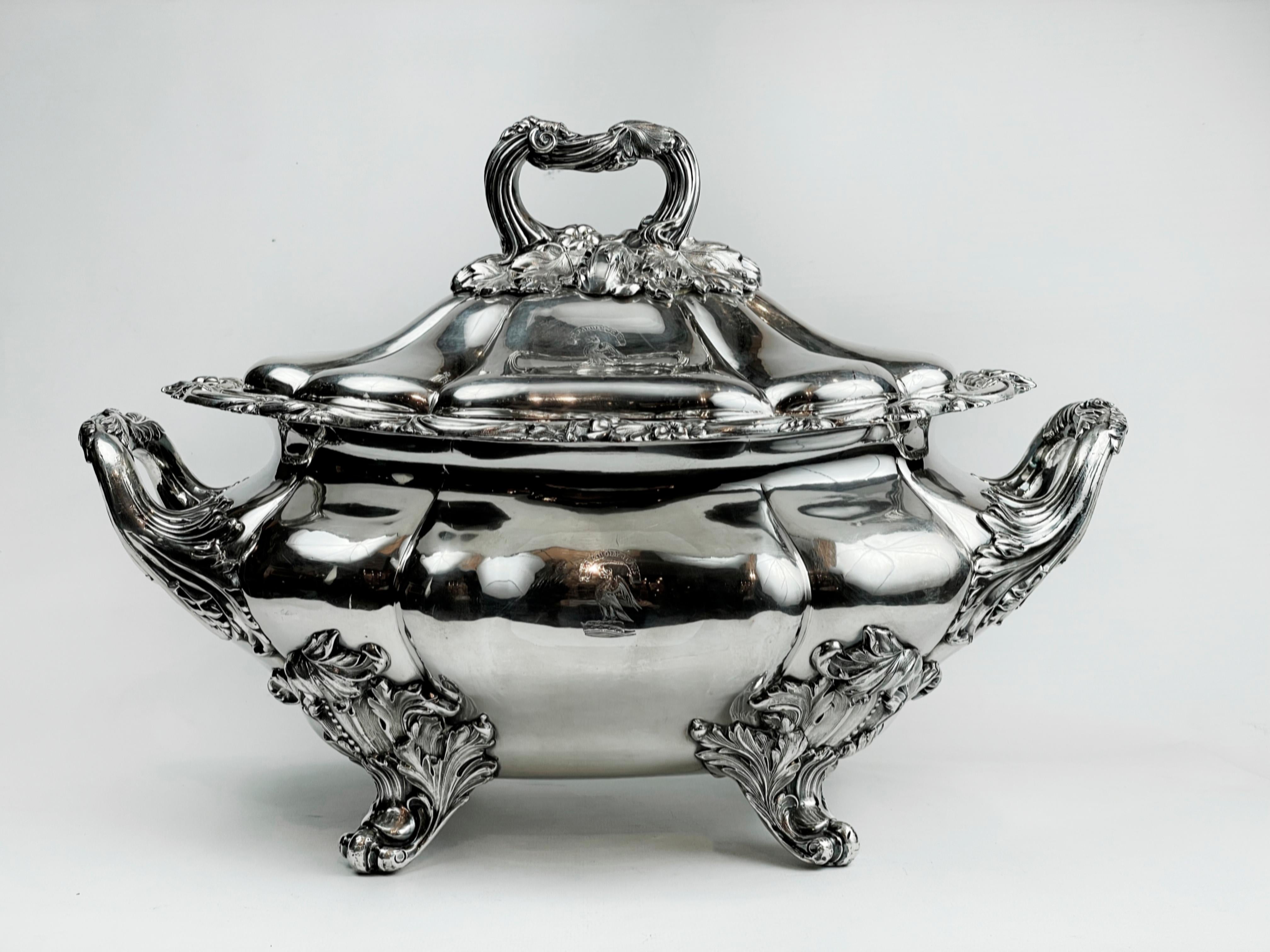 English Sheffield Silver Plated Covered Tureen For Sale 3