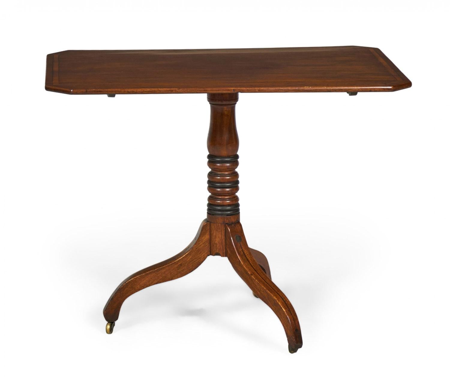 English Sheraton Mahogany Tilt Top Tea Table In Good Condition For Sale In Queens, NY