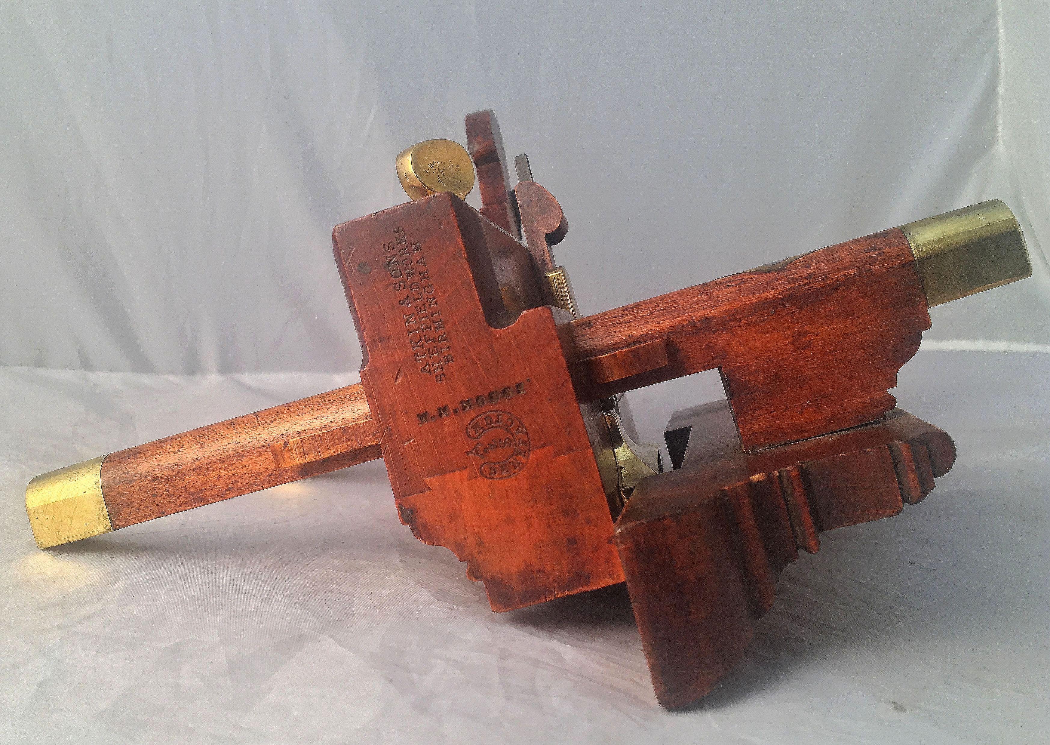 English Shipwright's or Carpenter's Sash Fillister Plane by Atkin and Sons For Sale 3