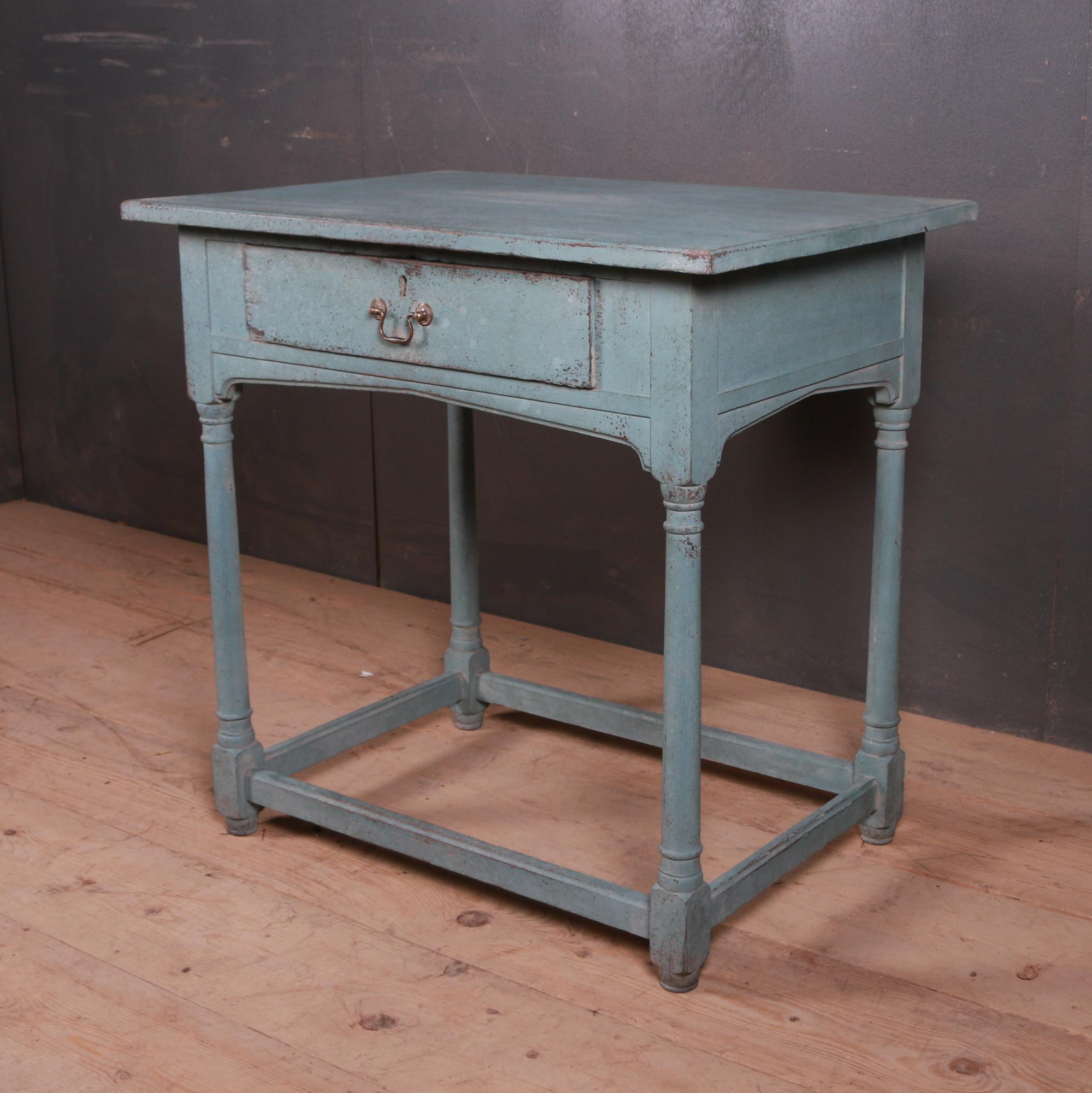 18th century painted one drawer side/lamp table, 1780.

Dimensions
30 inches (76 cms) wide
21 inches (53 cms) deep
30 inches (76 cms) high.