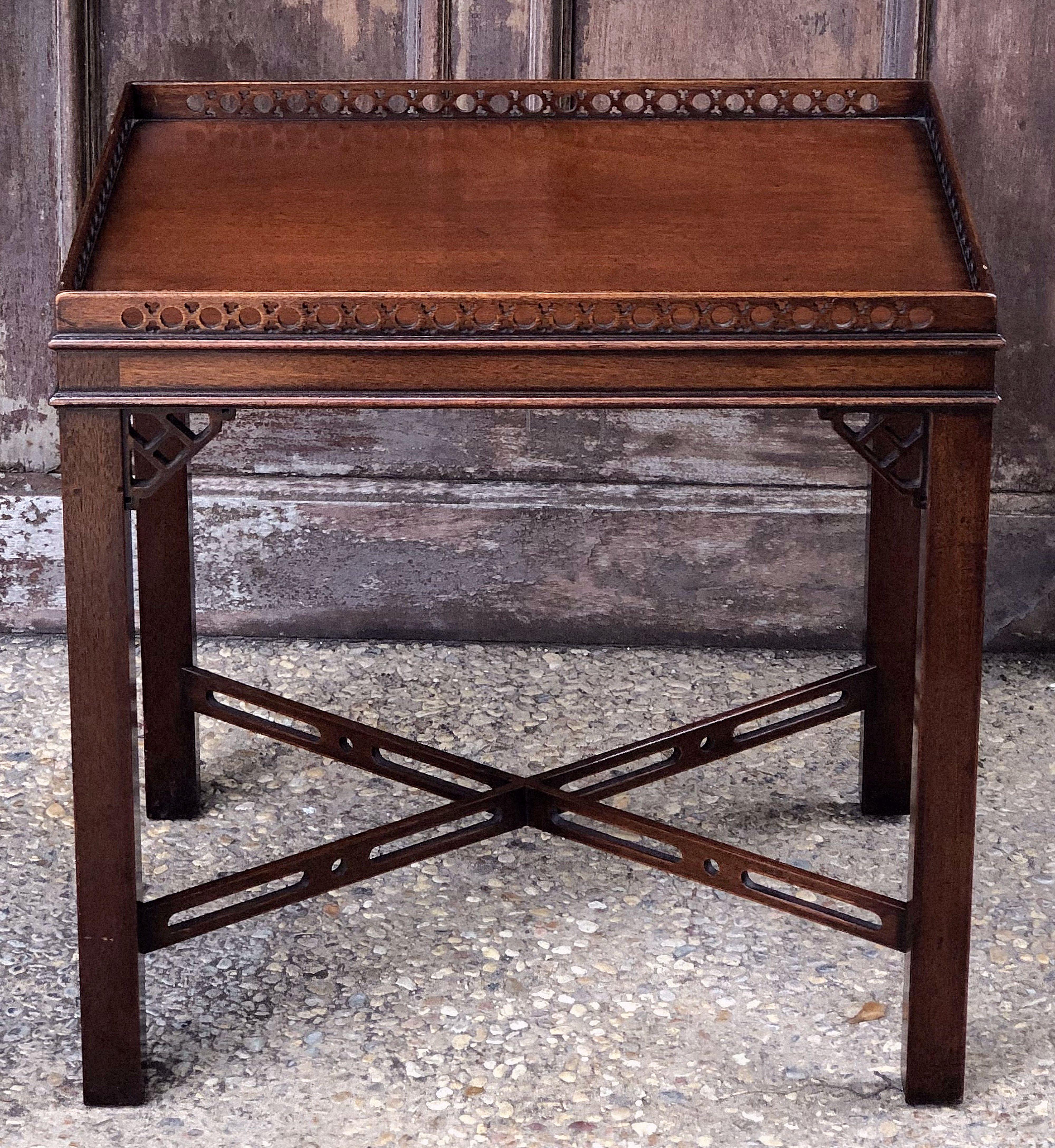 chippendale end table