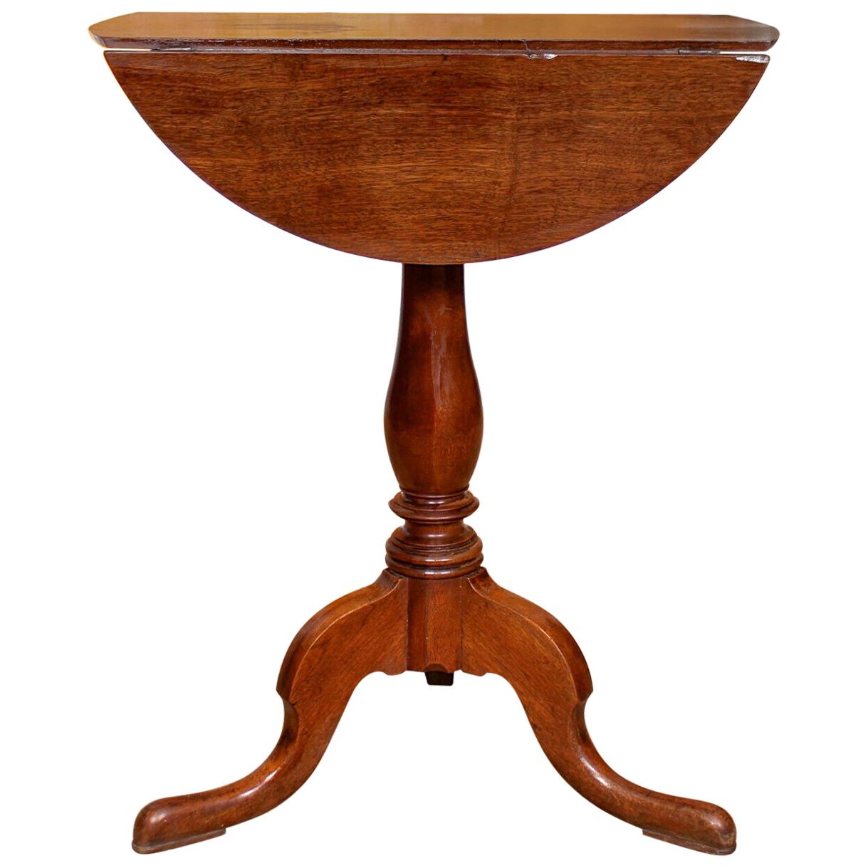 English Side Table Drop-Leaf Tripod 19th Century Mahogany Victorian Side Table For Sale