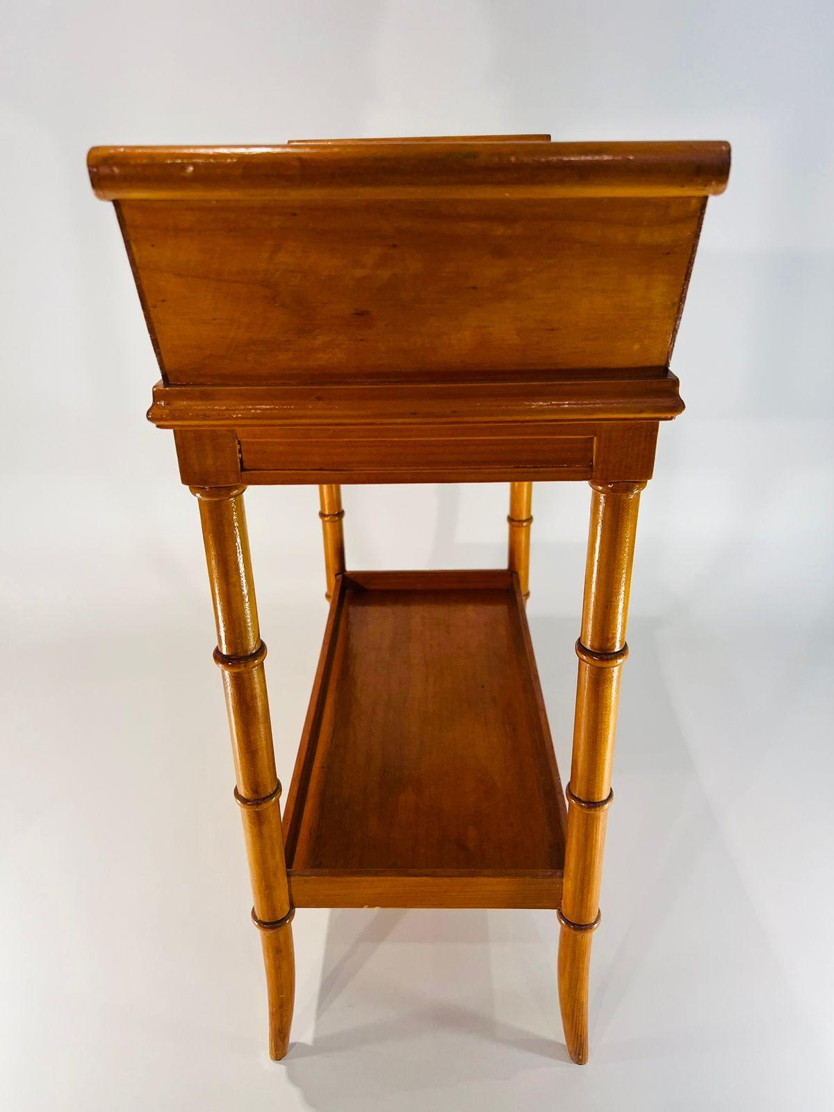 Mid-20th Century English side table in ivorywood with two stages circa 1940. For Sale