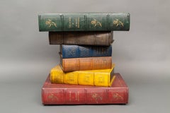 Table d'appoint anglaise en forme de livres empilés
