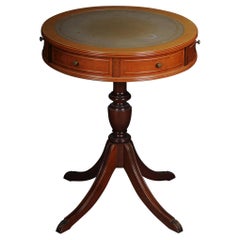 Vintage English Side Table / Table, 20th Century