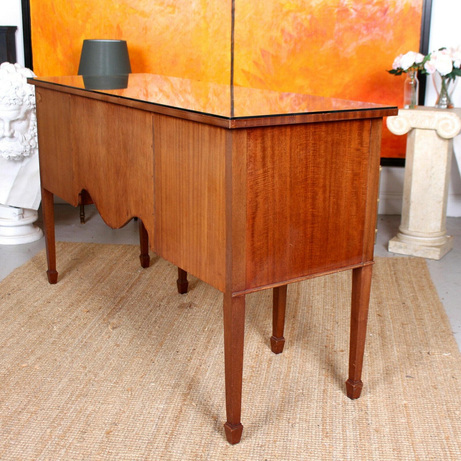 English Sideboard Fine Quality Inlaid Flamed Mahogany Credenza For Sale 8