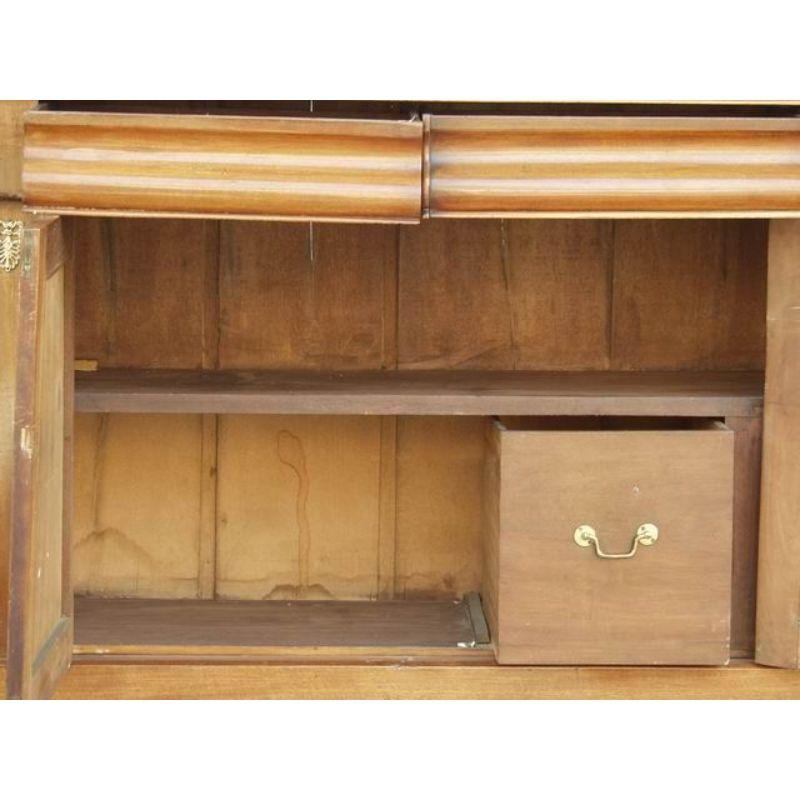 English Sideboard in Blond Mahogany, 1900 For Sale 1