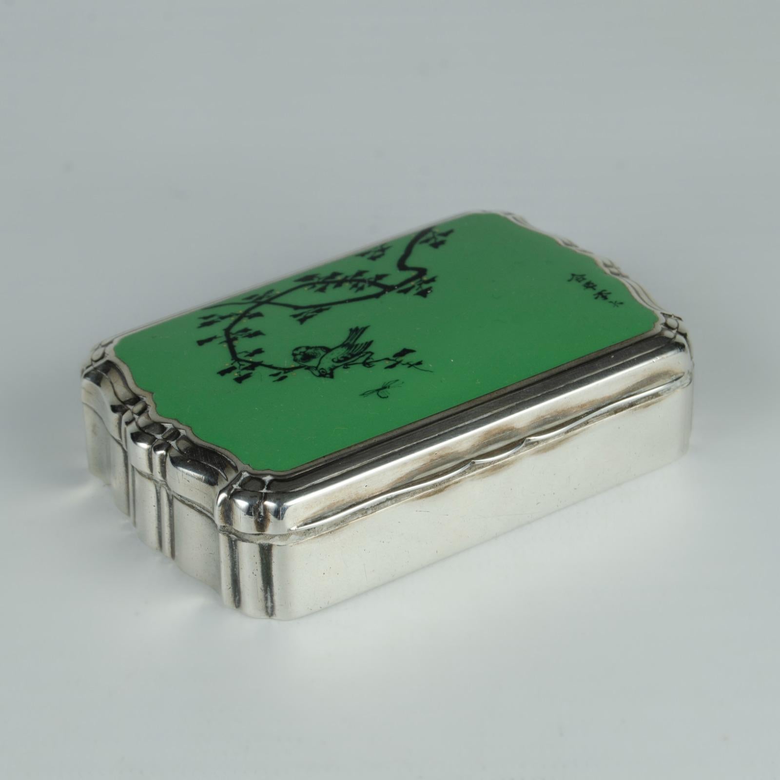 Hand-Painted English silver  Art Deco tobacco box with oriental drawing signed by the artist For Sale