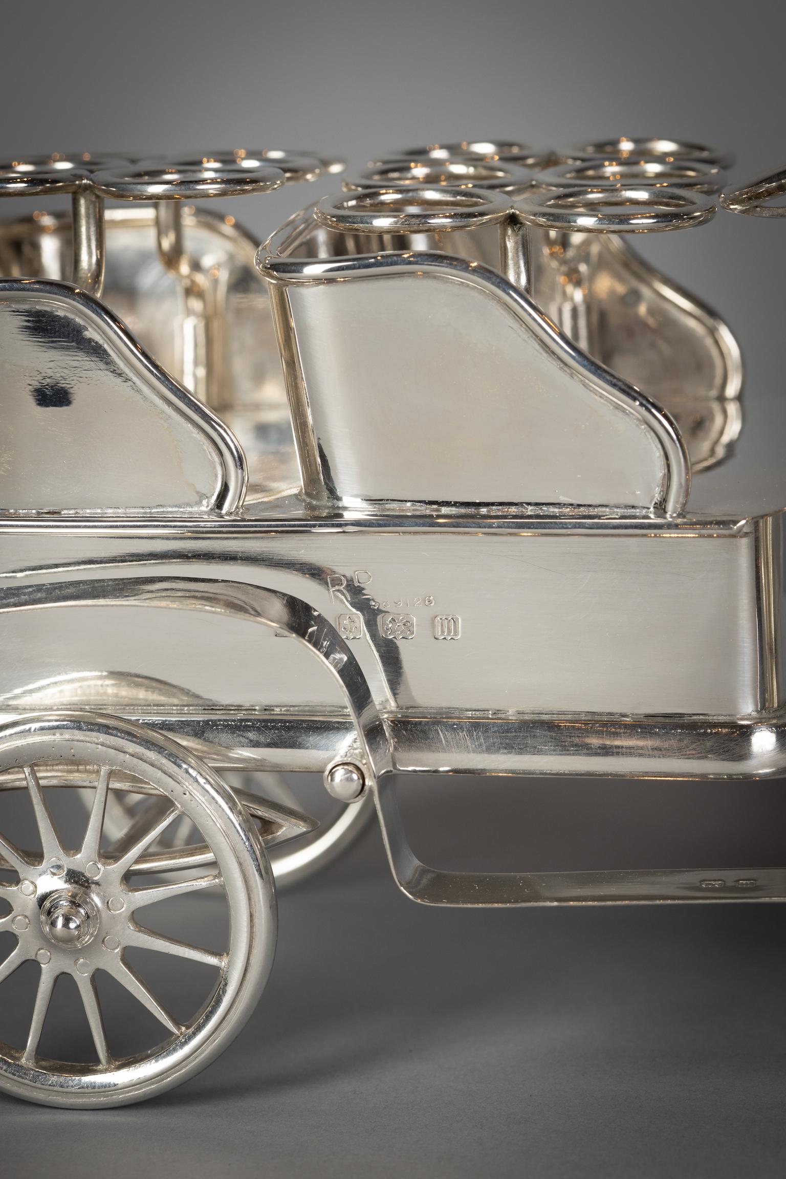Early 20th Century English Silver Car Cigar Holder For Sale