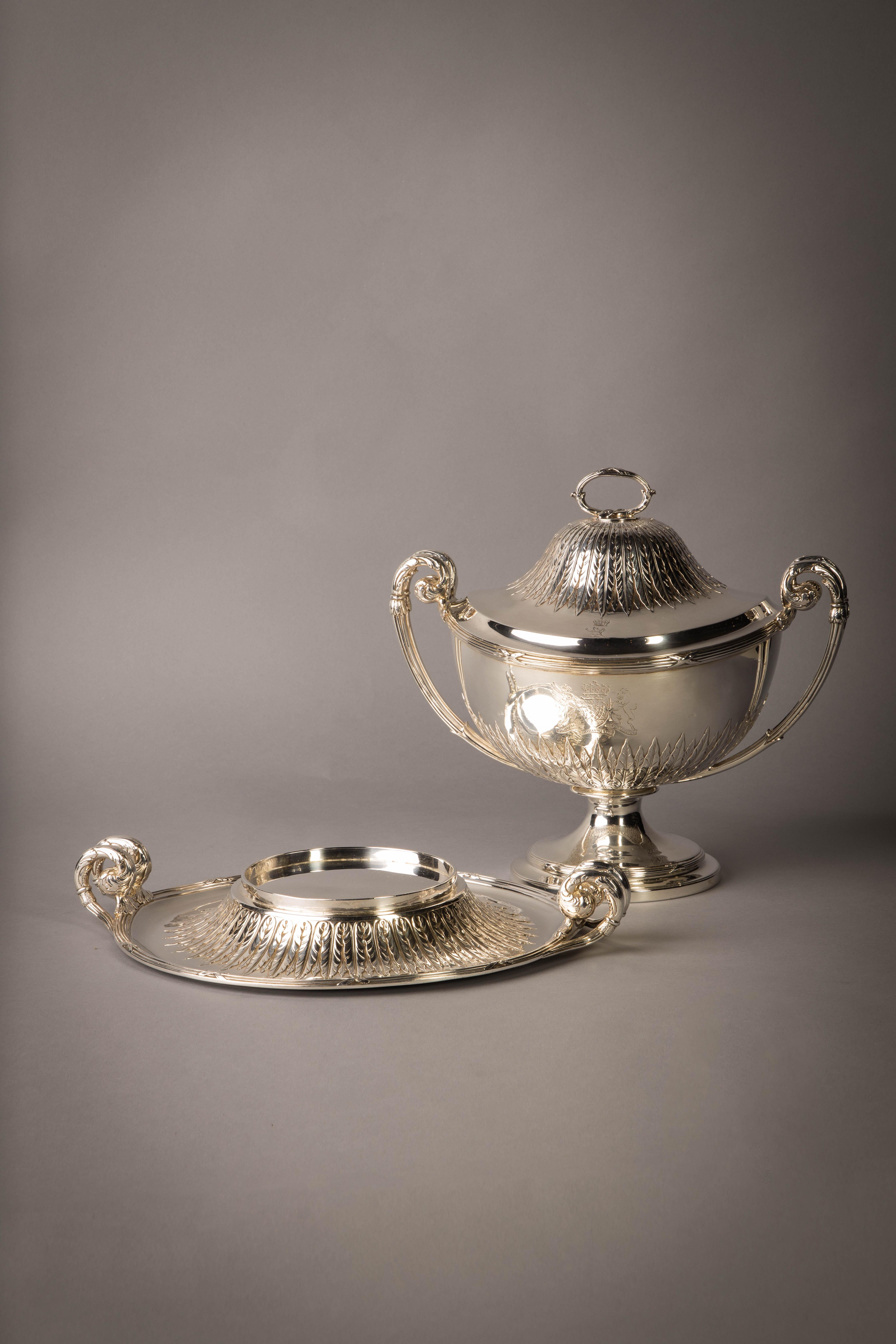 English Silver Covered Soup Tureen on Stand For Sale 1
