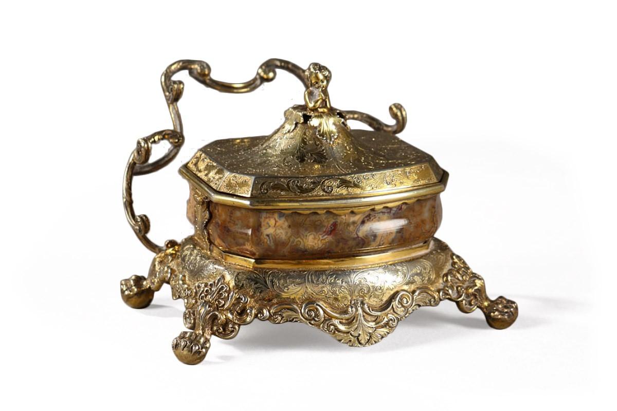 English Silver-Gilt and Agate Inkstand, circa 1830 In Good Condition In Paris, FR
