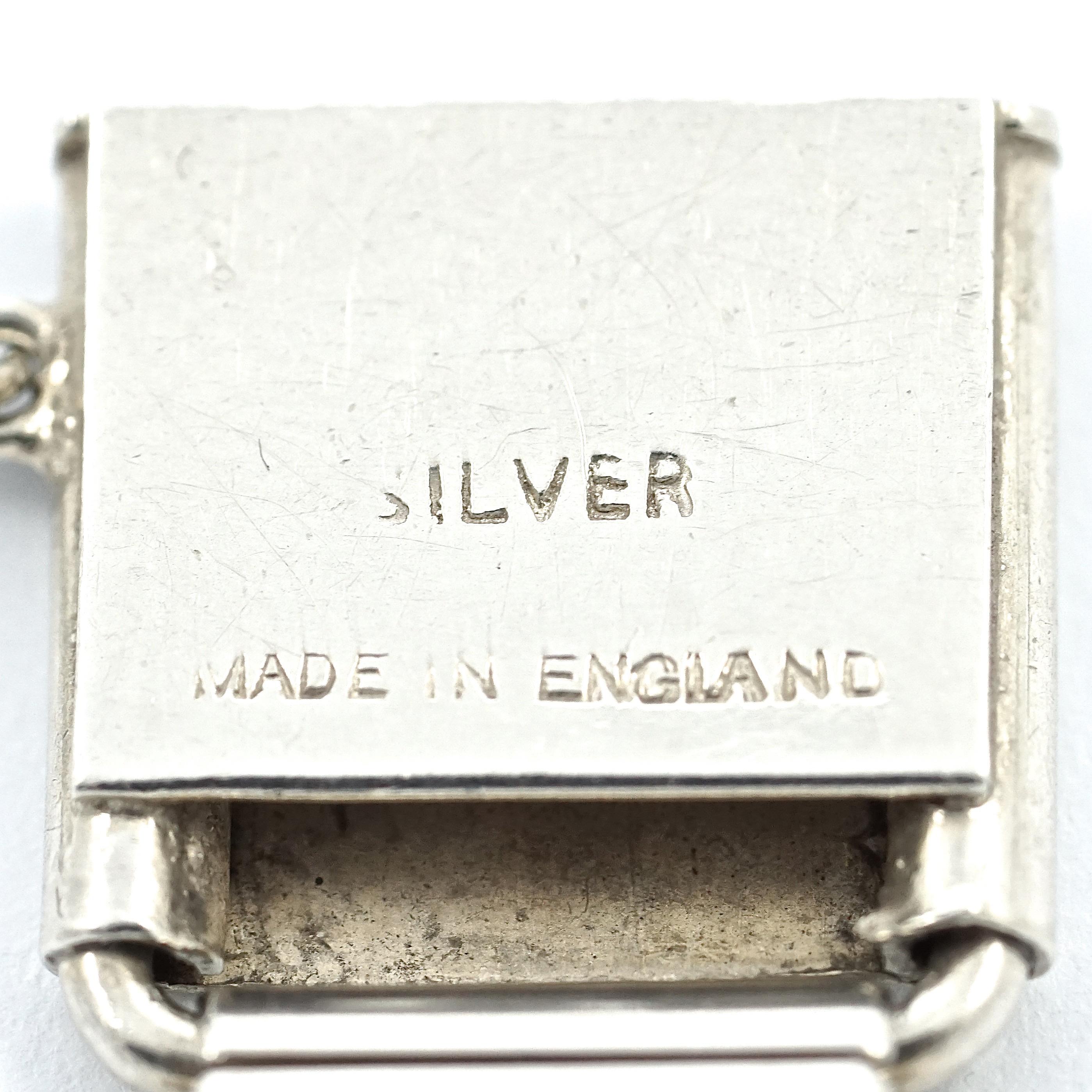 English Silver Hand Engraved Scroll Panel Link Bracelet circa 1960s For Sale 1