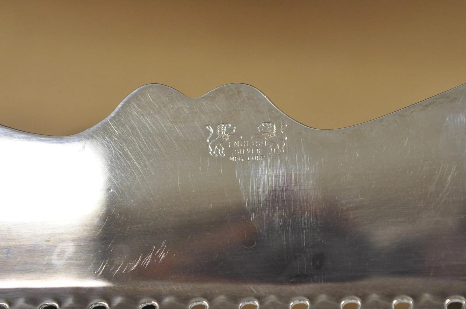 English Silver Large Victorian Silver Plated Rectangular Serving Platter Tray For Sale 4