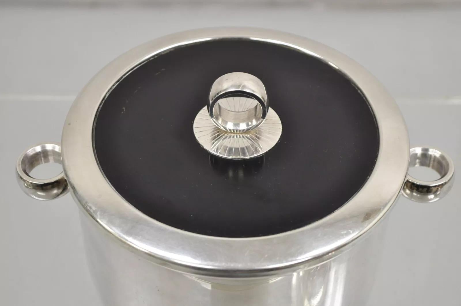 Englisch Silber MFG Co. Mid Century Art Deco Versilberter Eiskübel mit Deckel. Circa Mitte des 20. Jahrhunderts. Abmessungen: 8