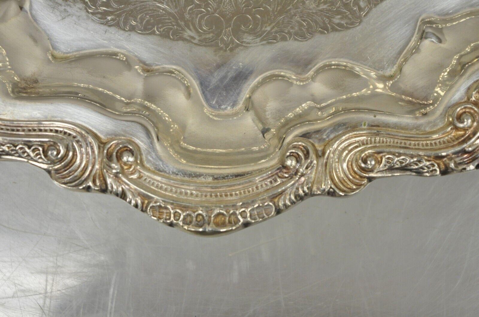 English Silver Mfg Corp Silver Plated Regency Style Scalloped Platter Tray In Good Condition For Sale In Philadelphia, PA