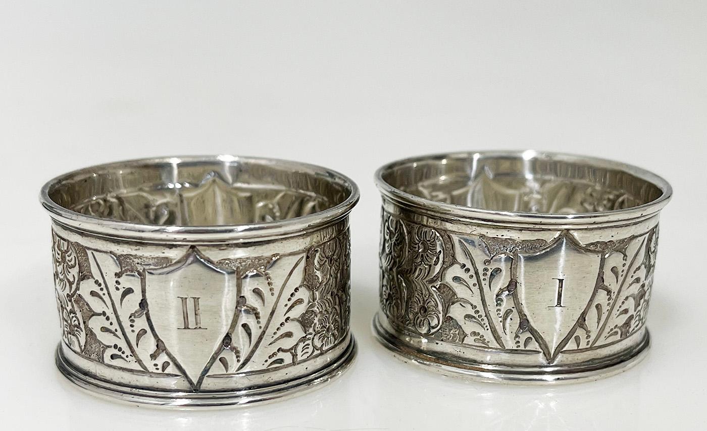 Argento Portatovaglioli d'argento inglesi di William Hutton & Sons, 1895 in vendita