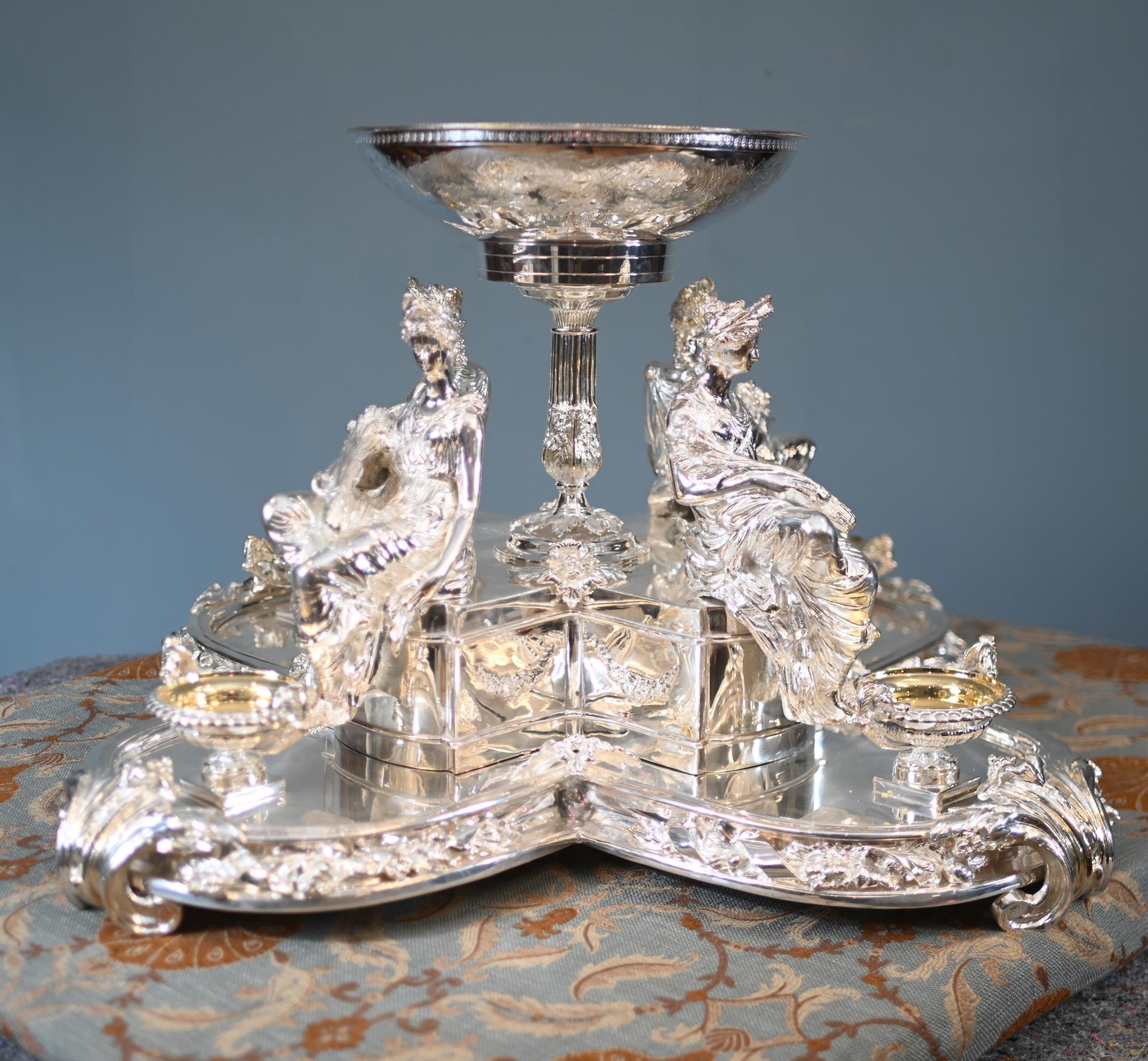English Silver Plate Centrepiece Monumental Platter Dish Epergne 1930 For Sale 9