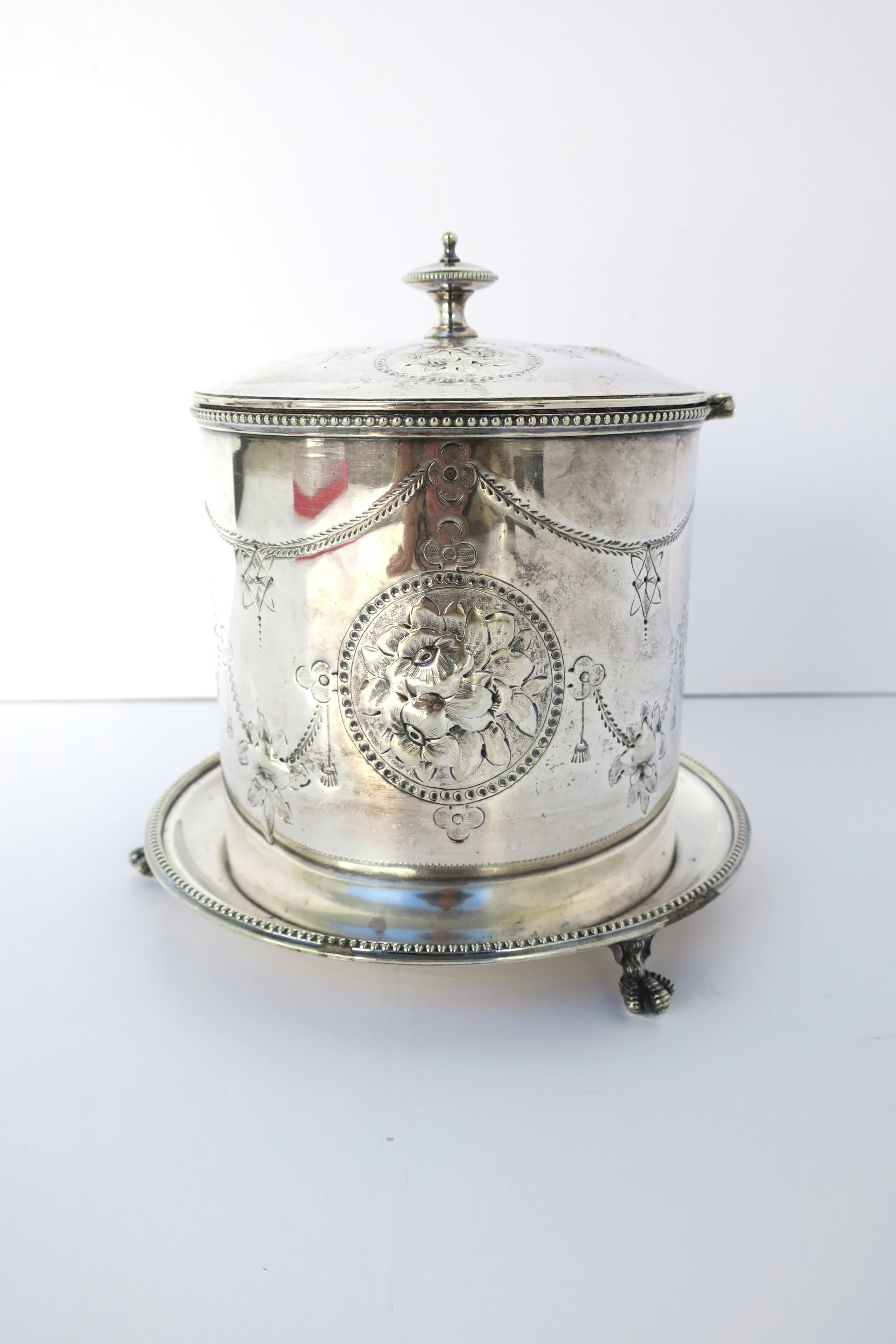 English Silver Plate Covered Biscuit Box or Tea Caddy For Sale 5