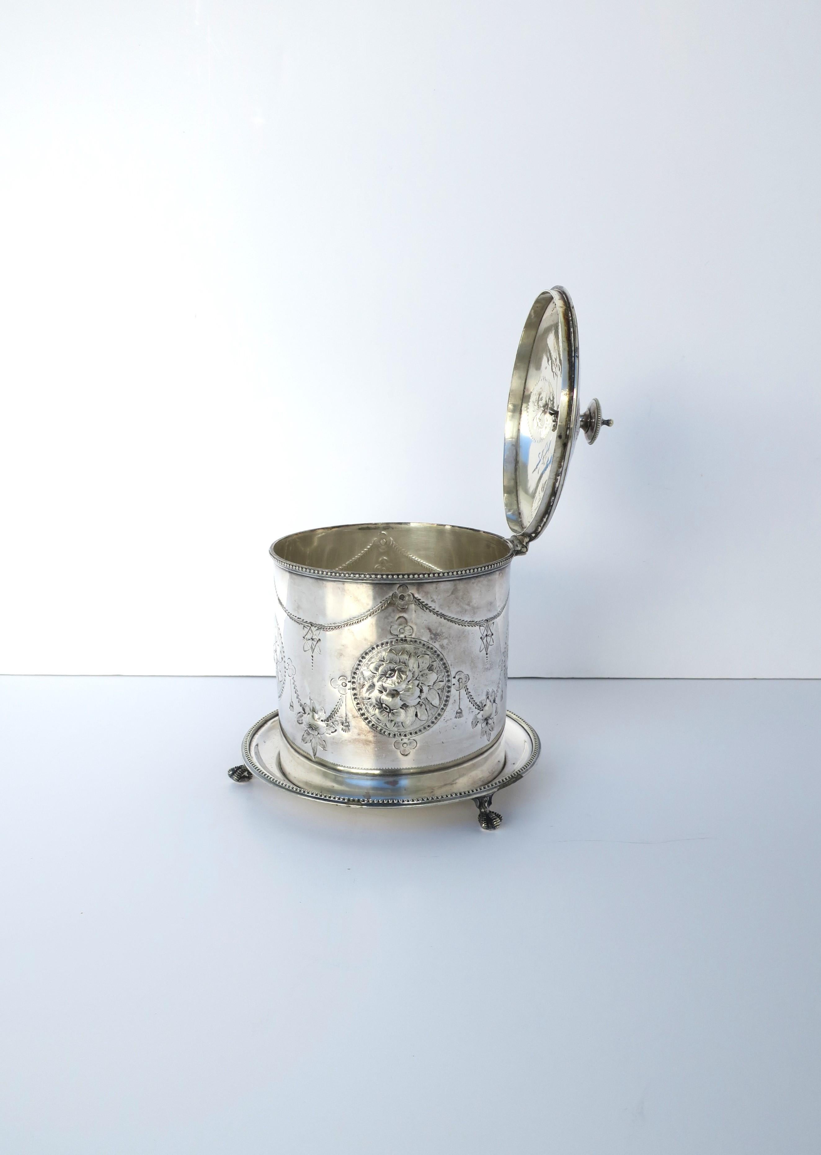 English Silver Plate Covered Biscuit Box or Tea Caddy For Sale 1