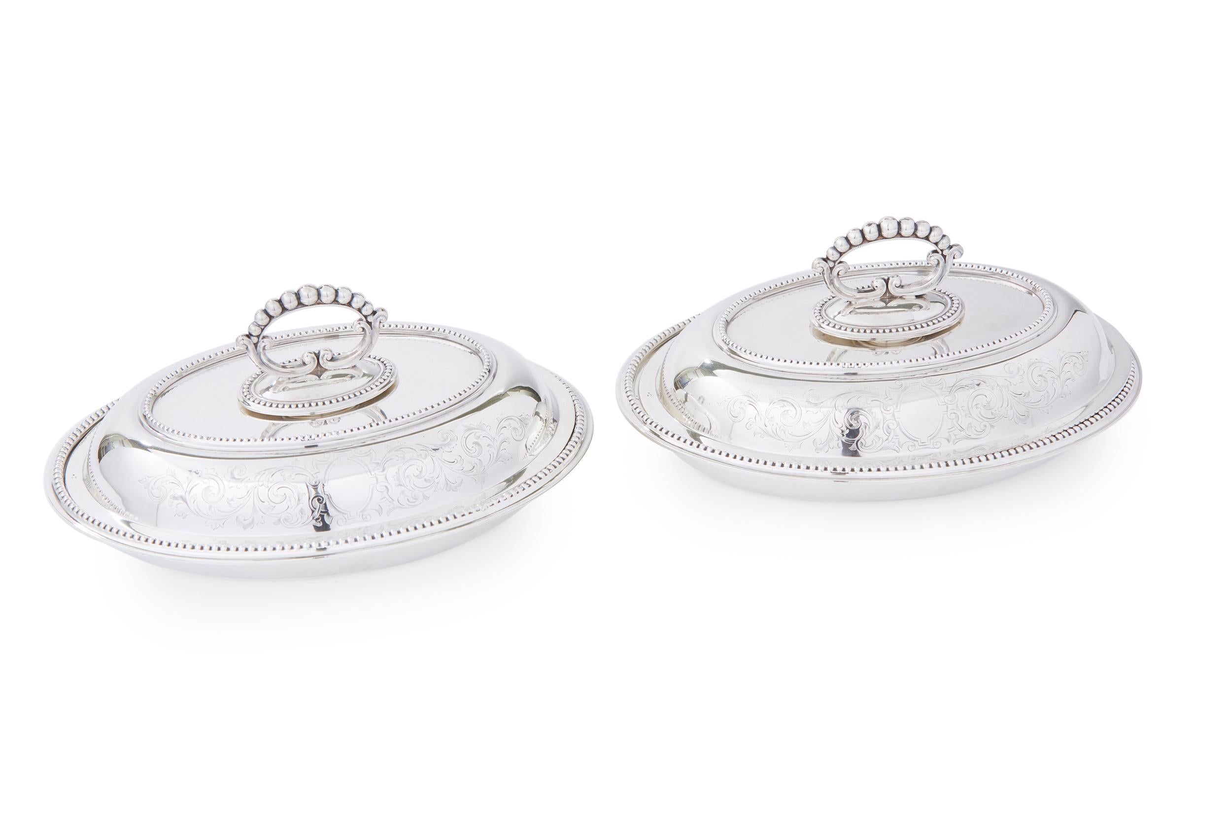 20th Century English Silver Plate Covered Pair Entree Dishes For Sale