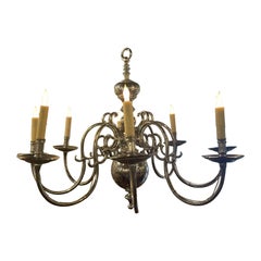 Lustre anglais à huit lumières en métal argenté, début du XXe siècle