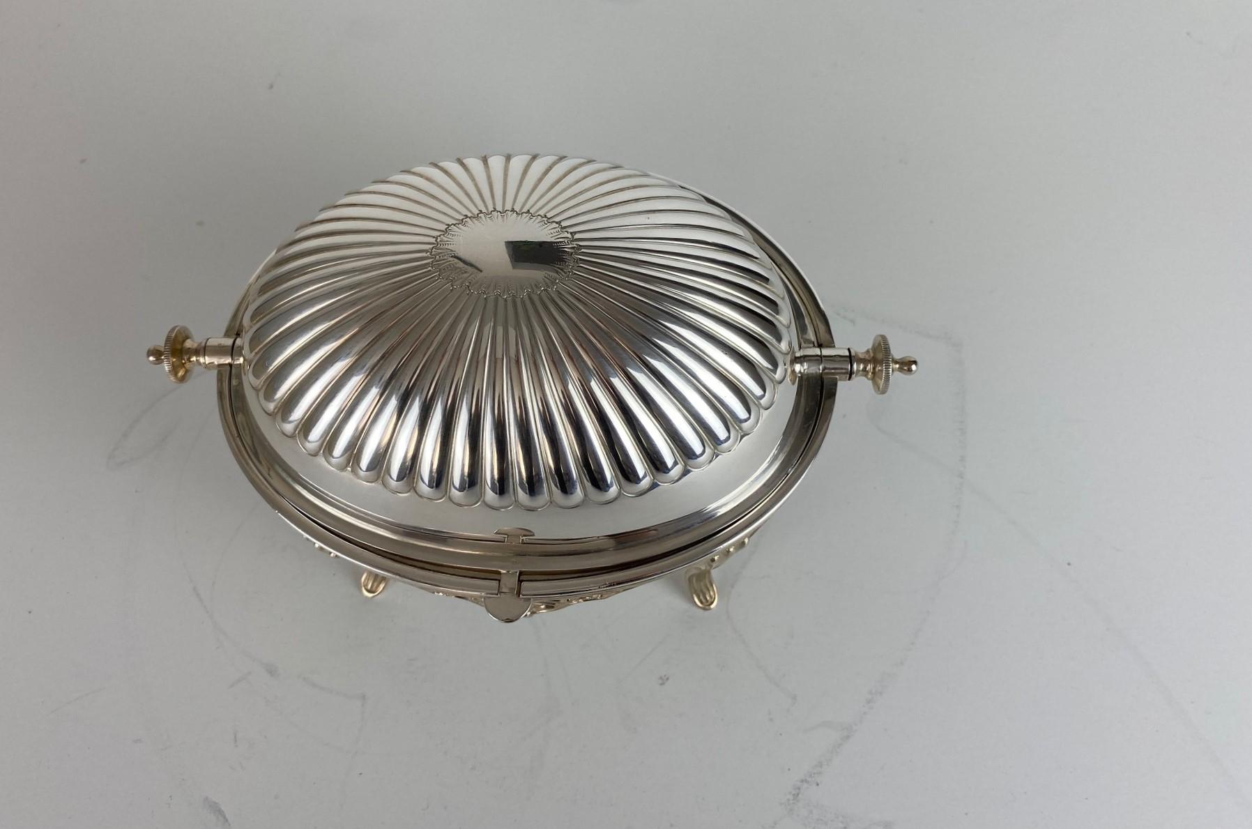 English Silver Plate Roll Top Dish In Good Condition For Sale In Pomona, CA