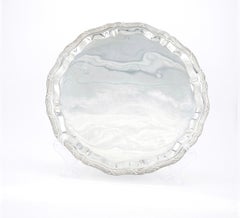 Bandeja redonda de plata inglesa para servicio de mesa y bar