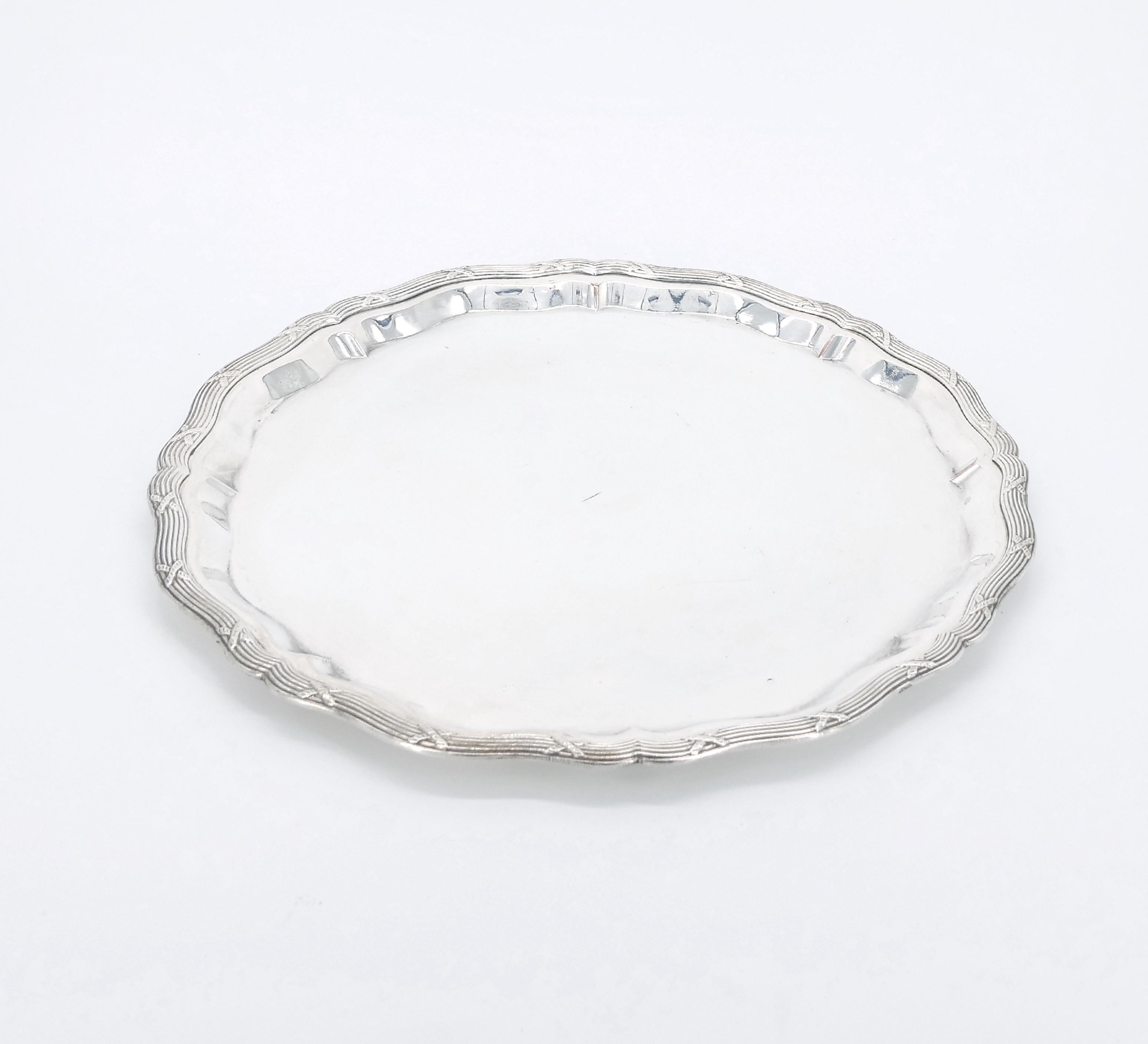 English Silver Plate Round Shape Barware / Tableware Serving Tray For Sale 5