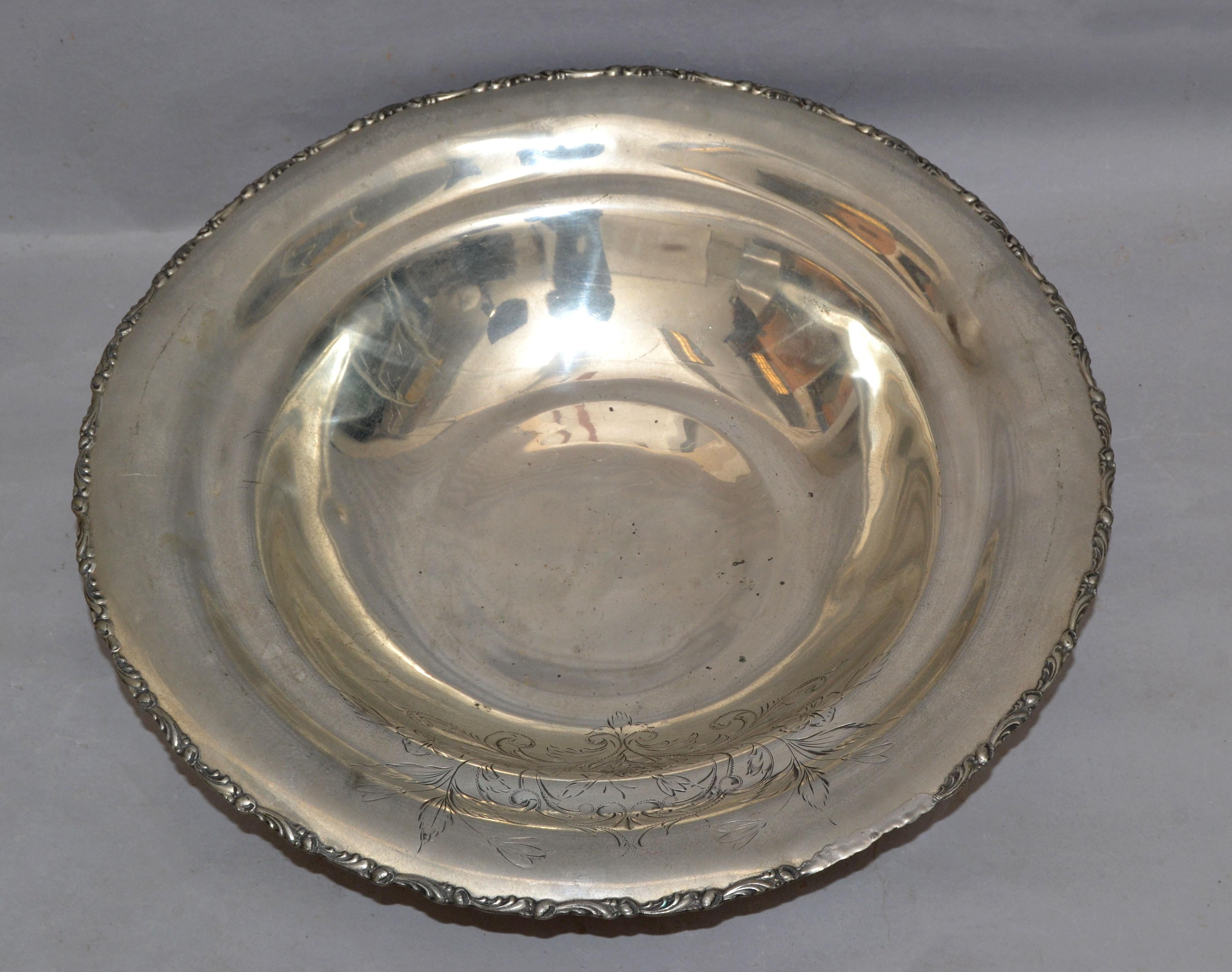 English Silver Plate Trademark Ornate Large Bowl Footed Serving Dish Punch Bowl (Englisch) im Angebot