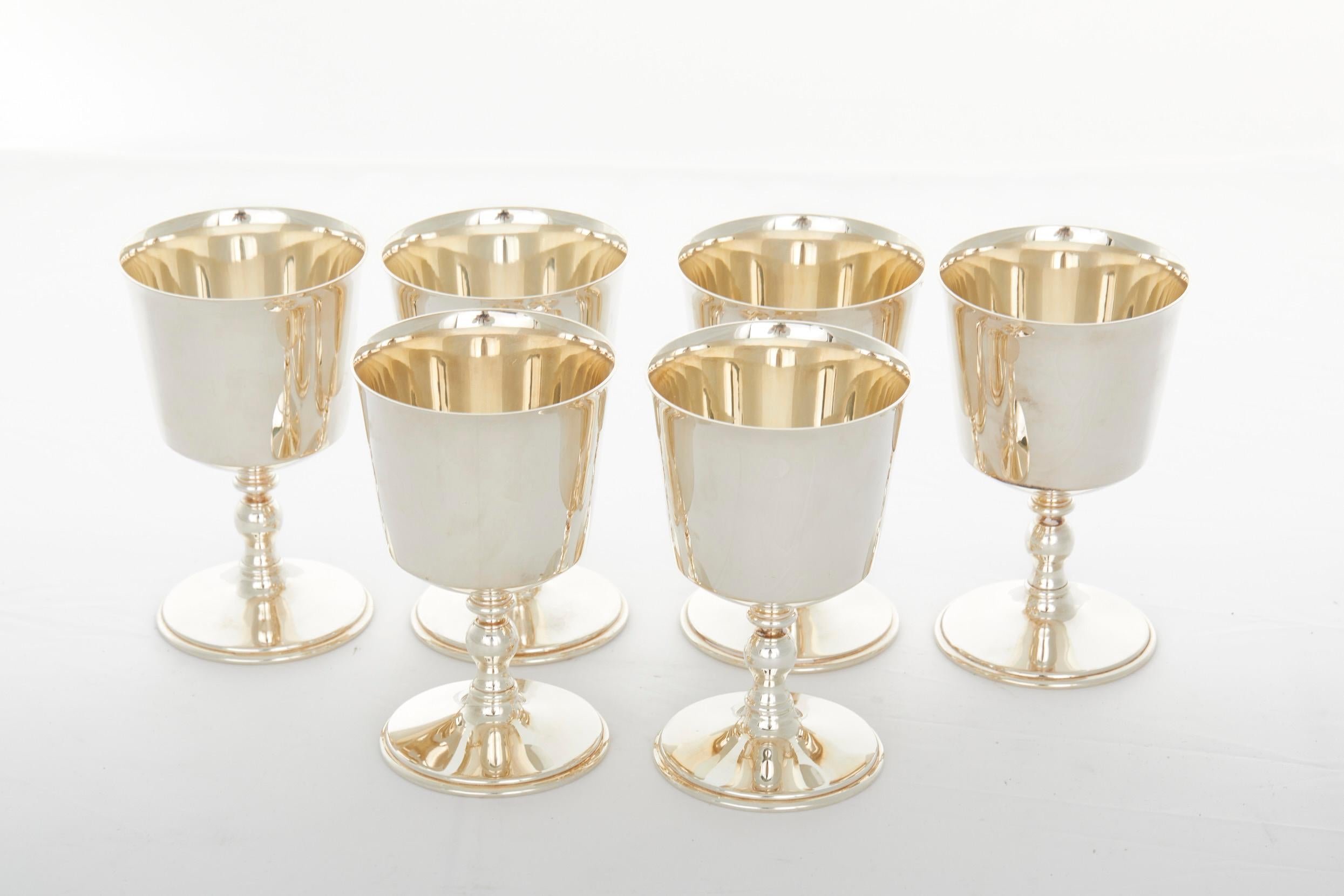 English Silver Plated Art Deco Barware Service In Good Condition For Sale In Tarry Town, NY