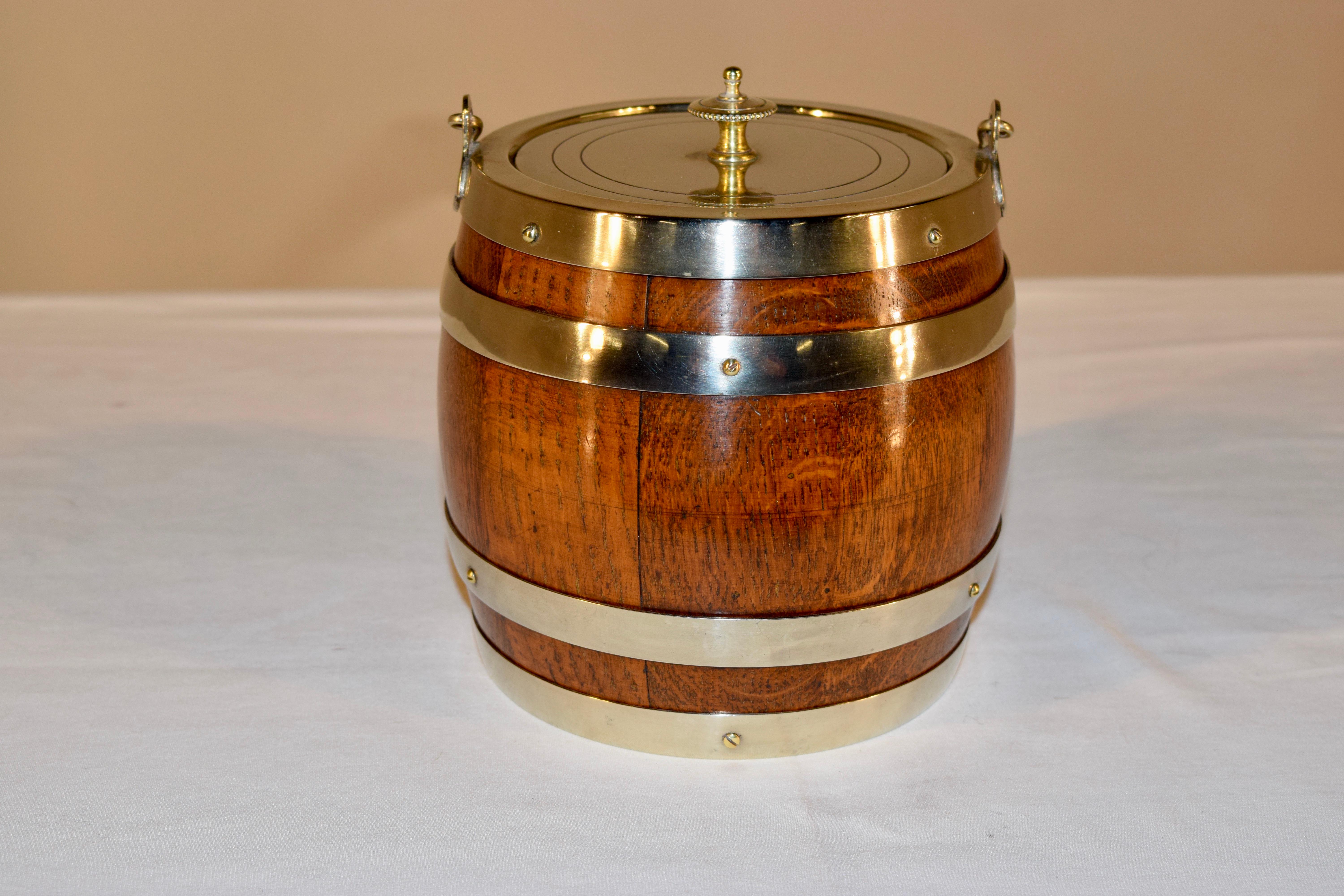 English Silver Plated Biscuit Barrel, circa 1900 In Good Condition In High Point, NC
