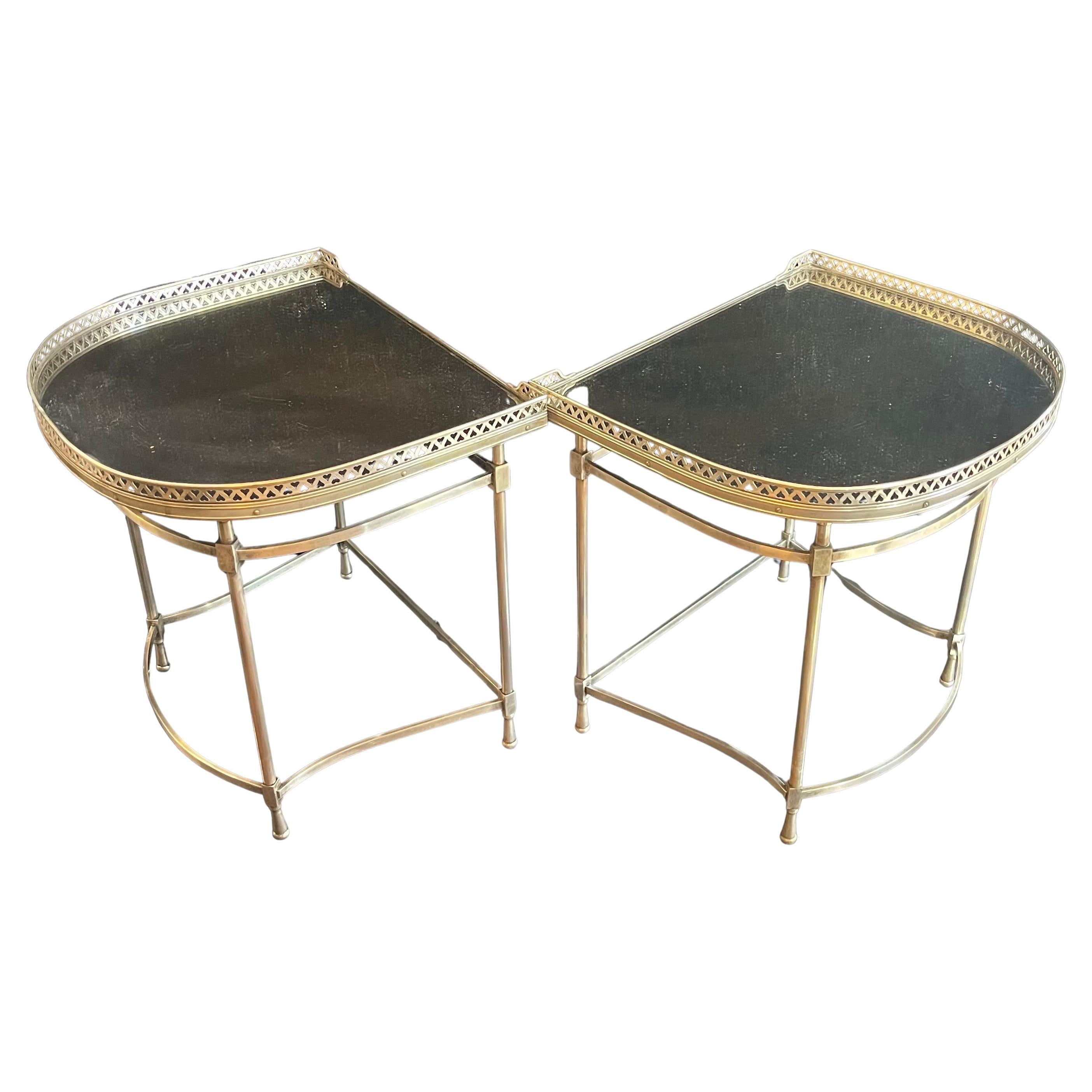 Meraviglioso tavolino da caffè / cocktail inglese placcato in argento e bronzo con piano a specchio in due parti (a) Gallery che può essere usato anche singolarmente