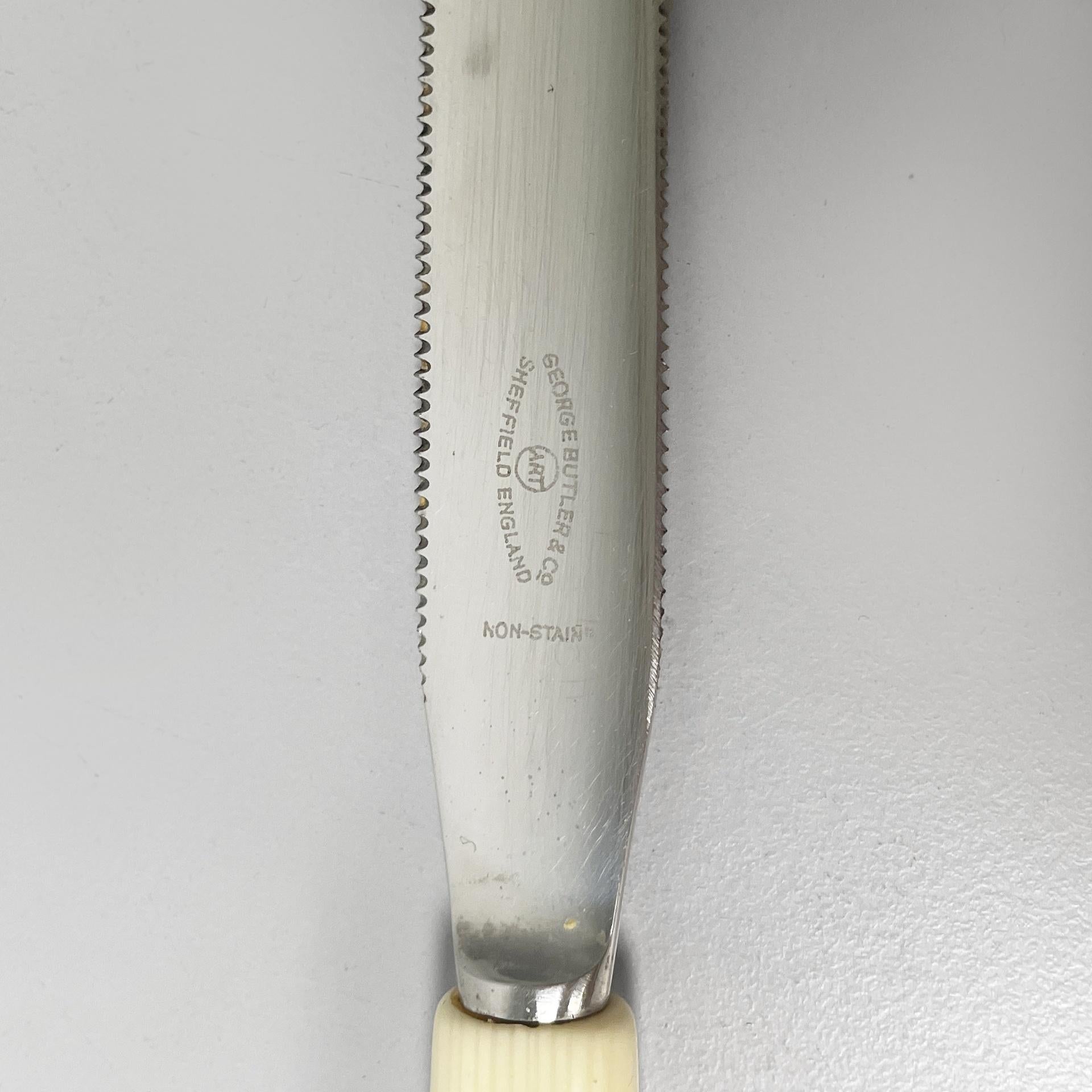 Englisches versilbertes Grapefruitmesser und -löffel von George Buttler, 1950er Jahre im Angebot 1