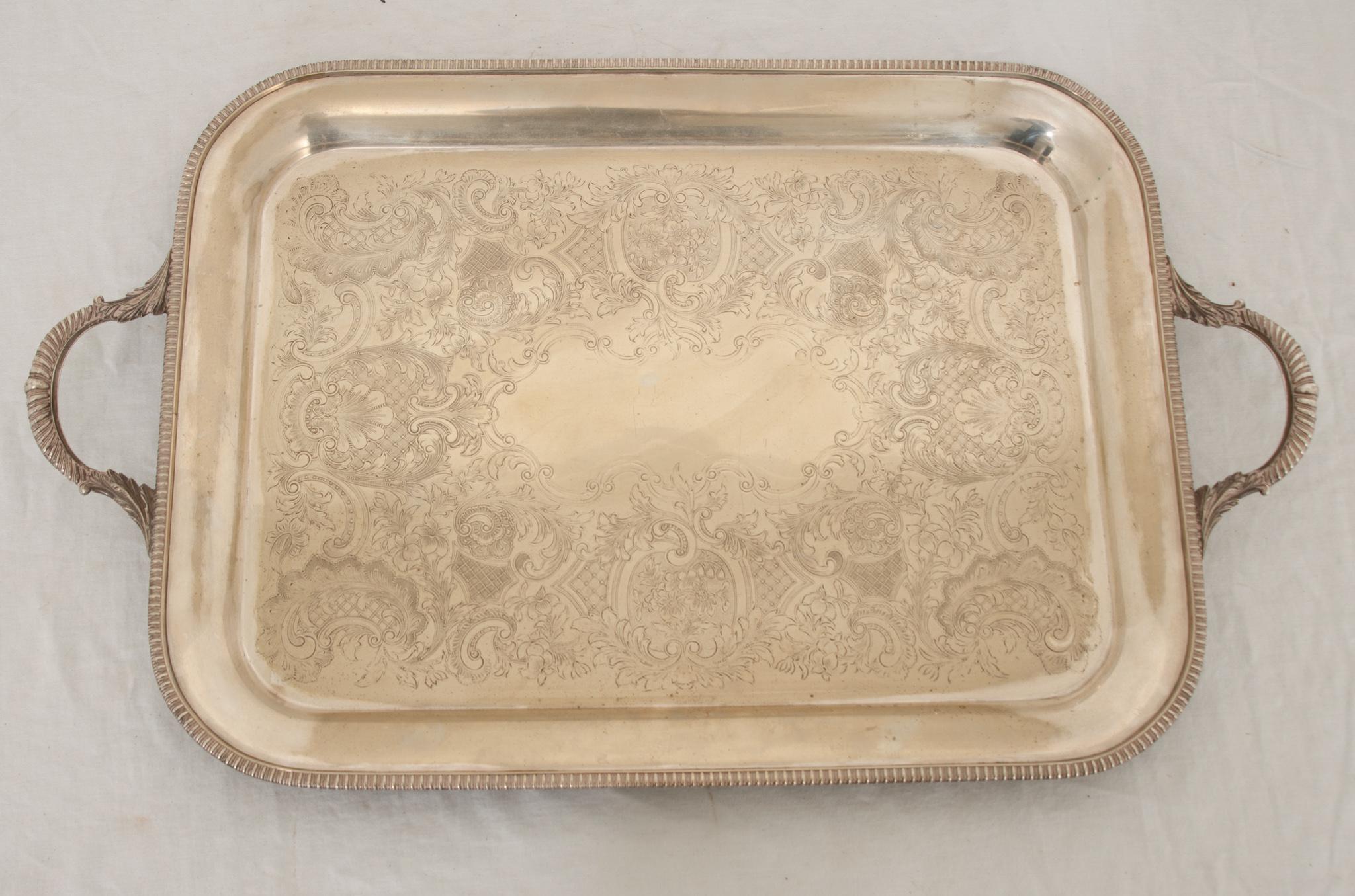 English Silver Plated Tray In Good Condition For Sale In Baton Rouge, LA