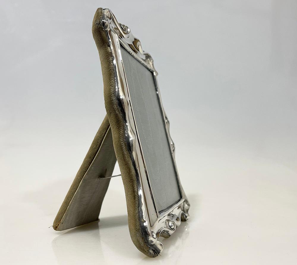 20th Century English silver rectangular Photo/ Picture Frame by E.J. Trevitt & Sons, 1915 For Sale