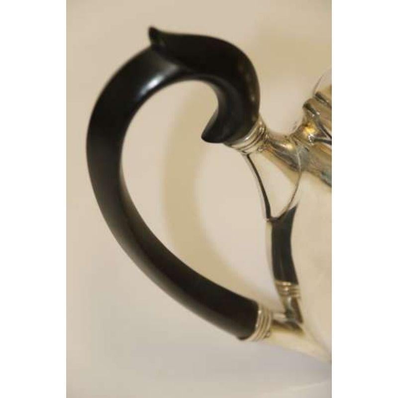 Edoardiano Servizio da tè in argento inglese di Edward Barnard & Sons, Londra, 1904 -5 in vendita