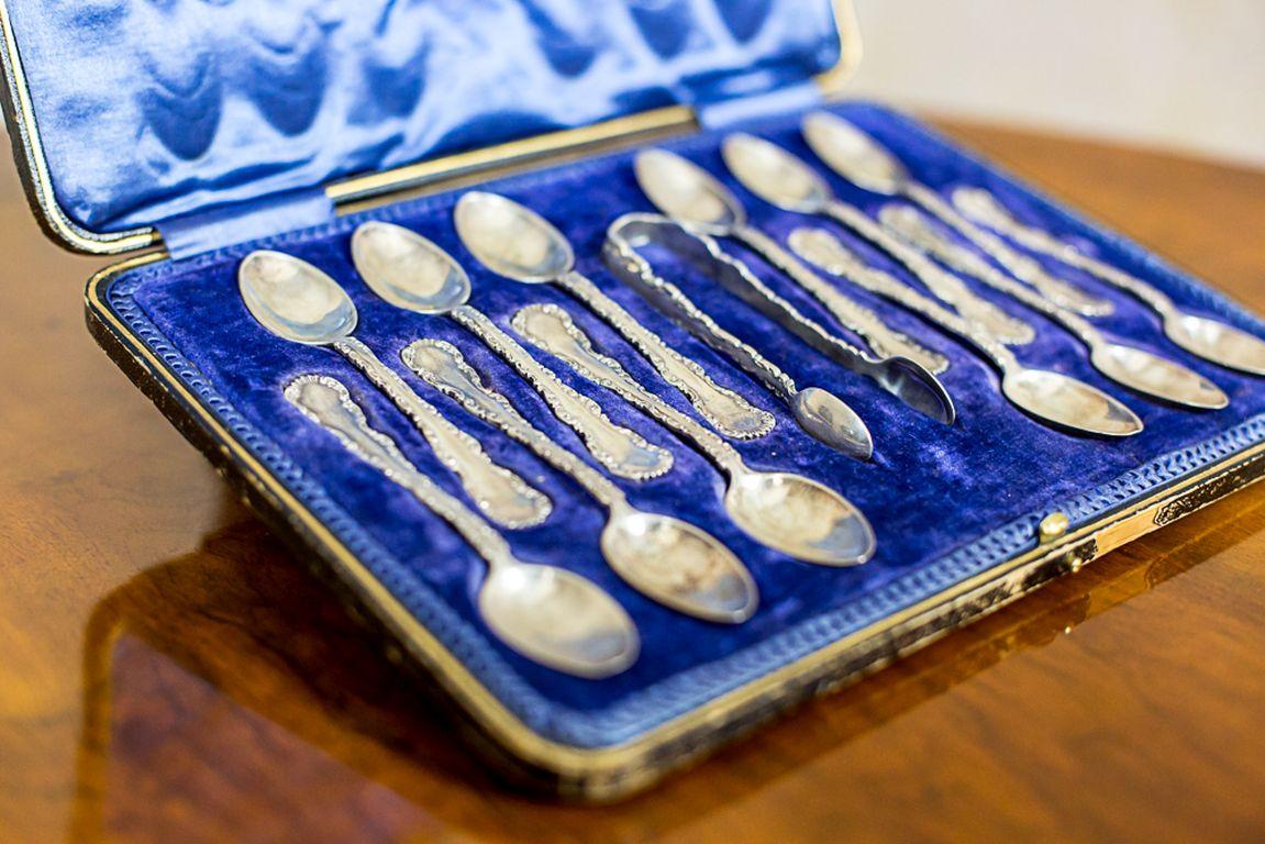 British English, Silver Teaspoons from the Early 20th Century For Sale