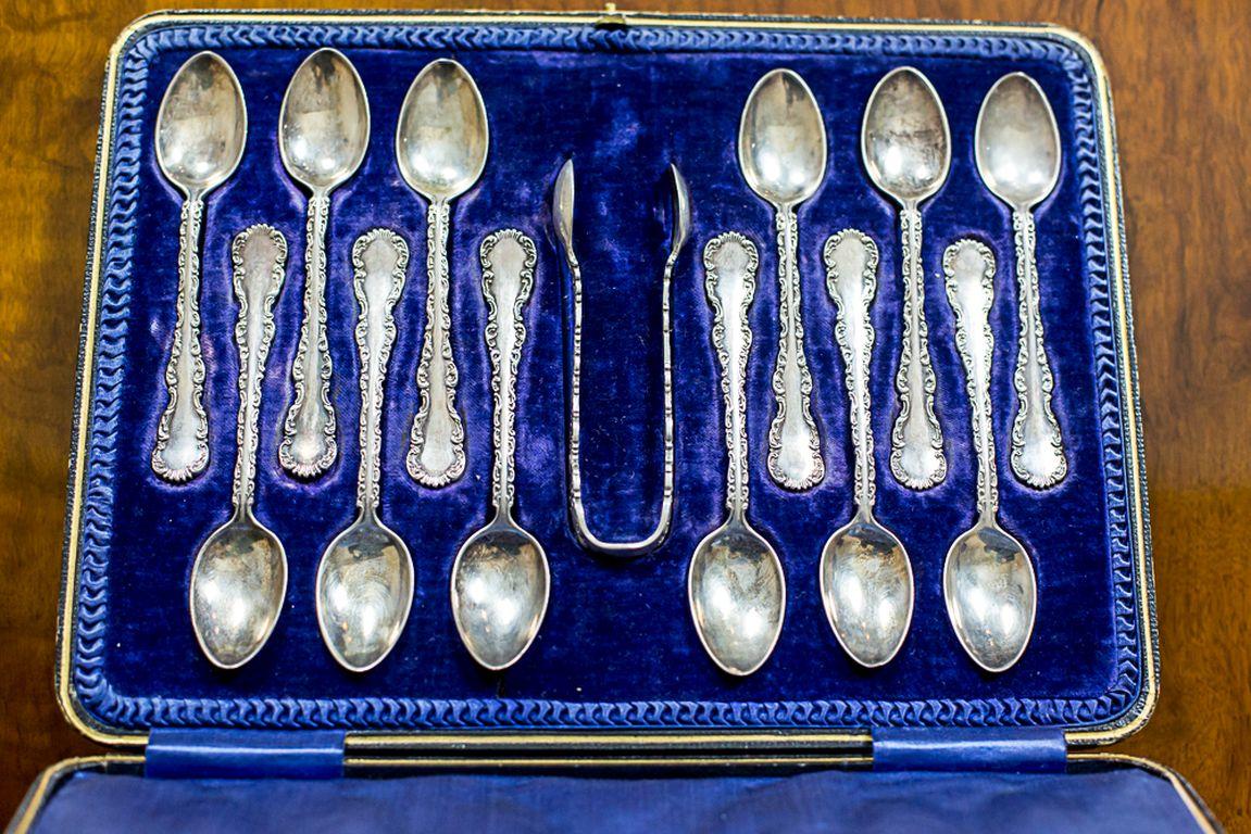 Englische Teelöffel aus Silber aus dem frühen 20. Jahrhundert im Angebot 2