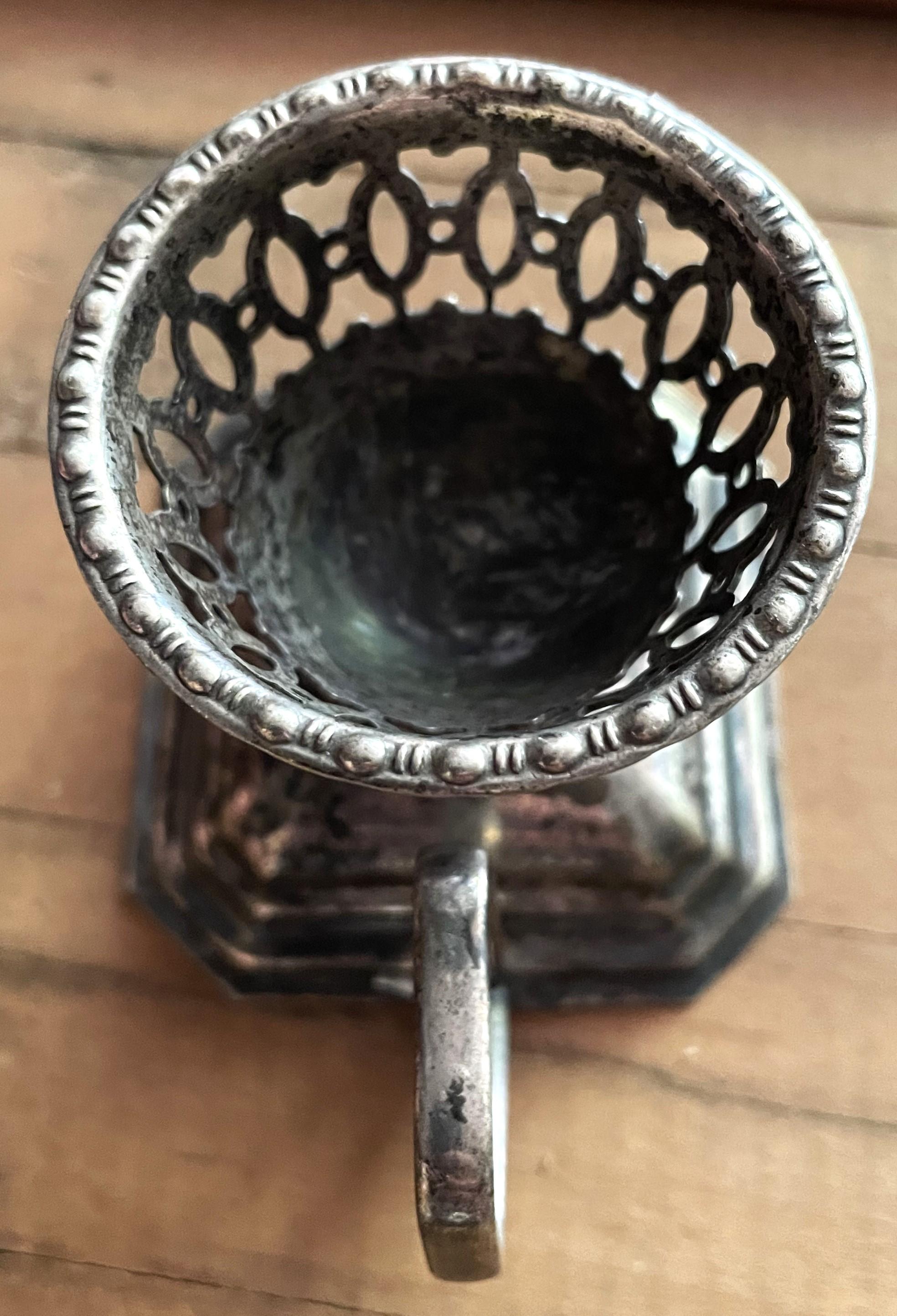 Server/portatutto/tazza per uova sode dure/morbide in silverplate inglese EPNS In condizioni buone in vendita a Clifton Forge, VA