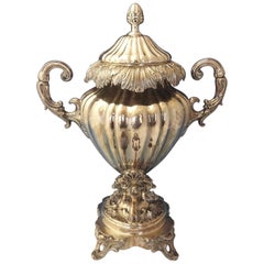 English Silverplate Hot Water Urn with Leaf and Scrollwork Motif