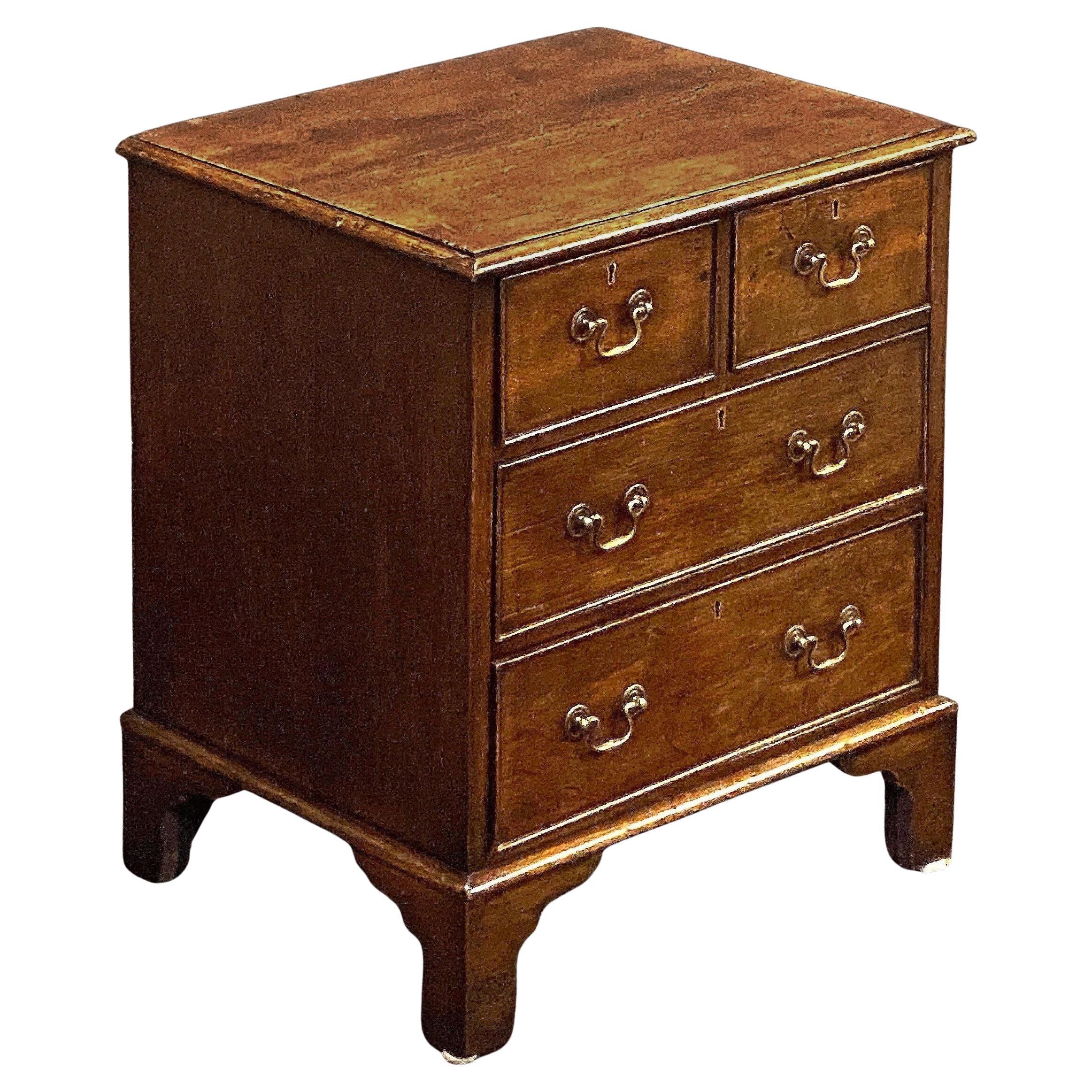 English Small Cabinet Chest of Drawers of Oak on Bracket Feet