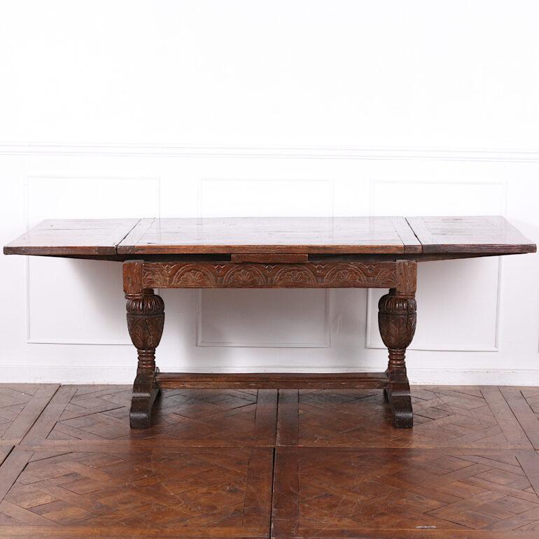 English Solid Oak 17th Century Style, Carved, Draw-Leaf Table In Good Condition In Vancouver, British Columbia