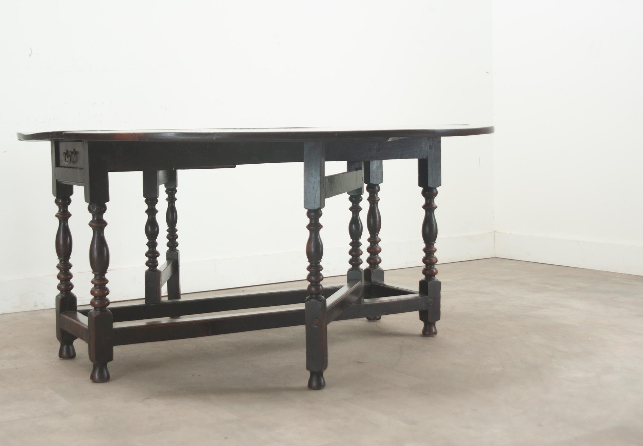 Mesa inglesa de roble macizo Gateleg Drop Leaf en venta 3