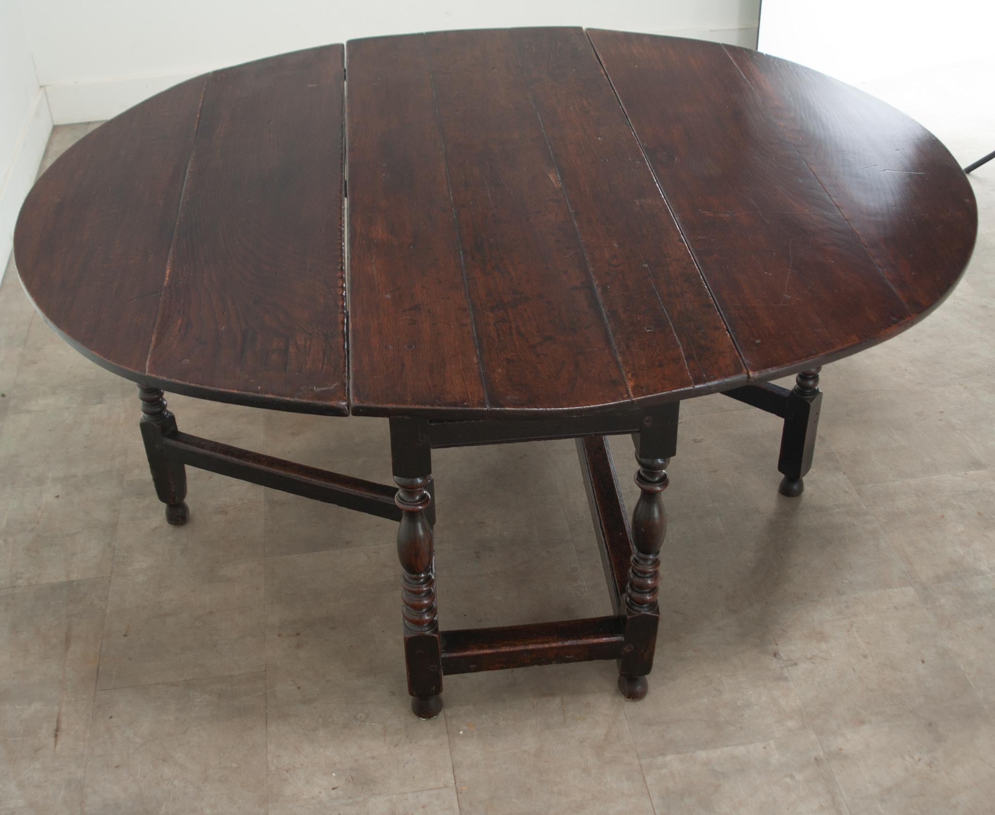 English Solid Oak Gateleg Drop Leaf Table For Sale 3