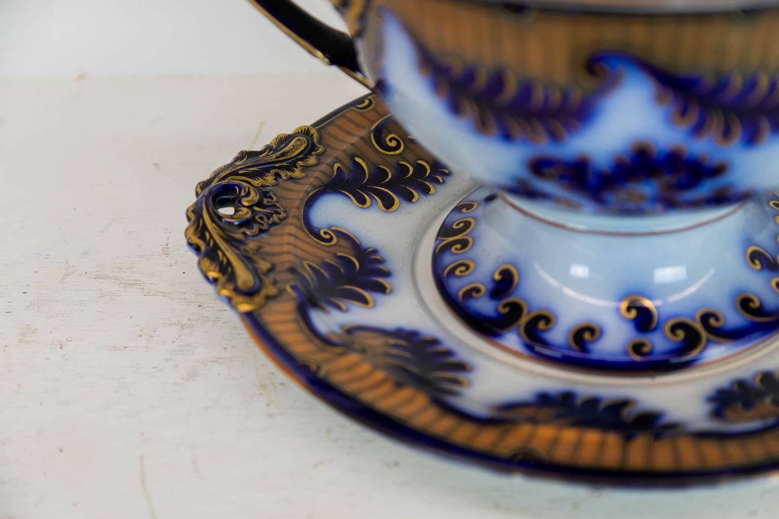 Mid-19th Century English Staffordshire Flow Blue Soup Tureen and Base For Sale