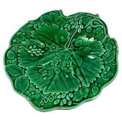 English Staffordshire Majolica Green Strawberry Leaf Bowl