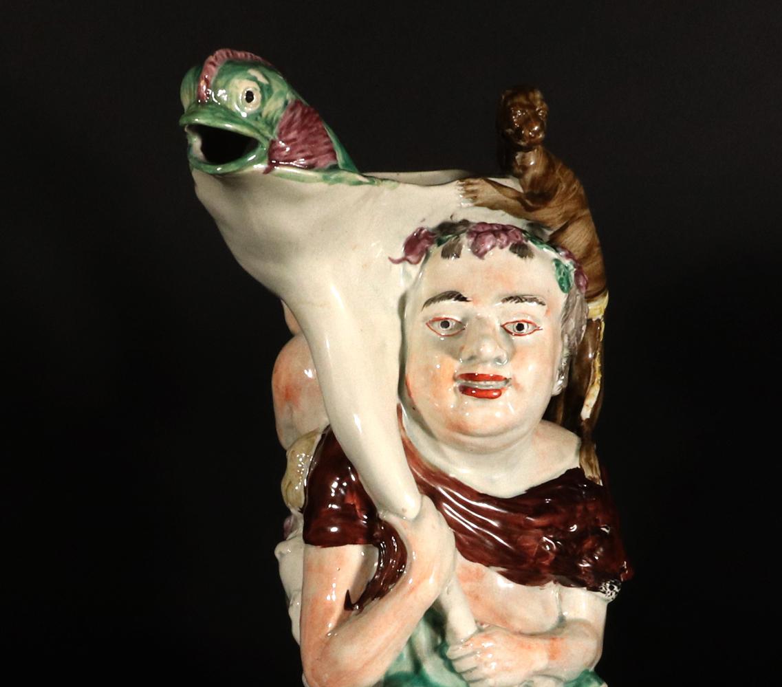 Jarra grande de Baco de cerámica inglesa Staffordshire Pearlware Georgiano en venta